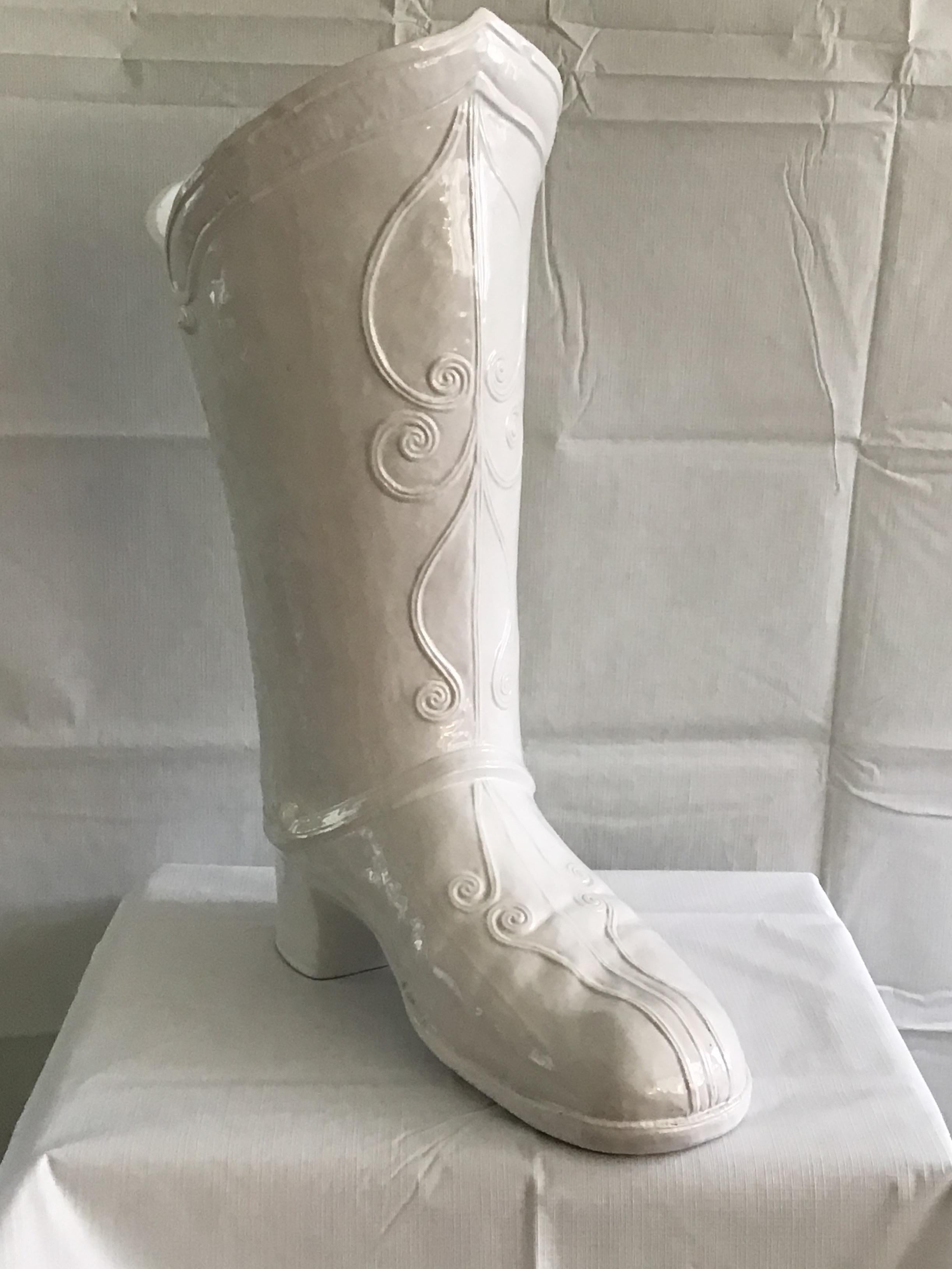1970s Italian glazed ceramic boot umbrella stand.