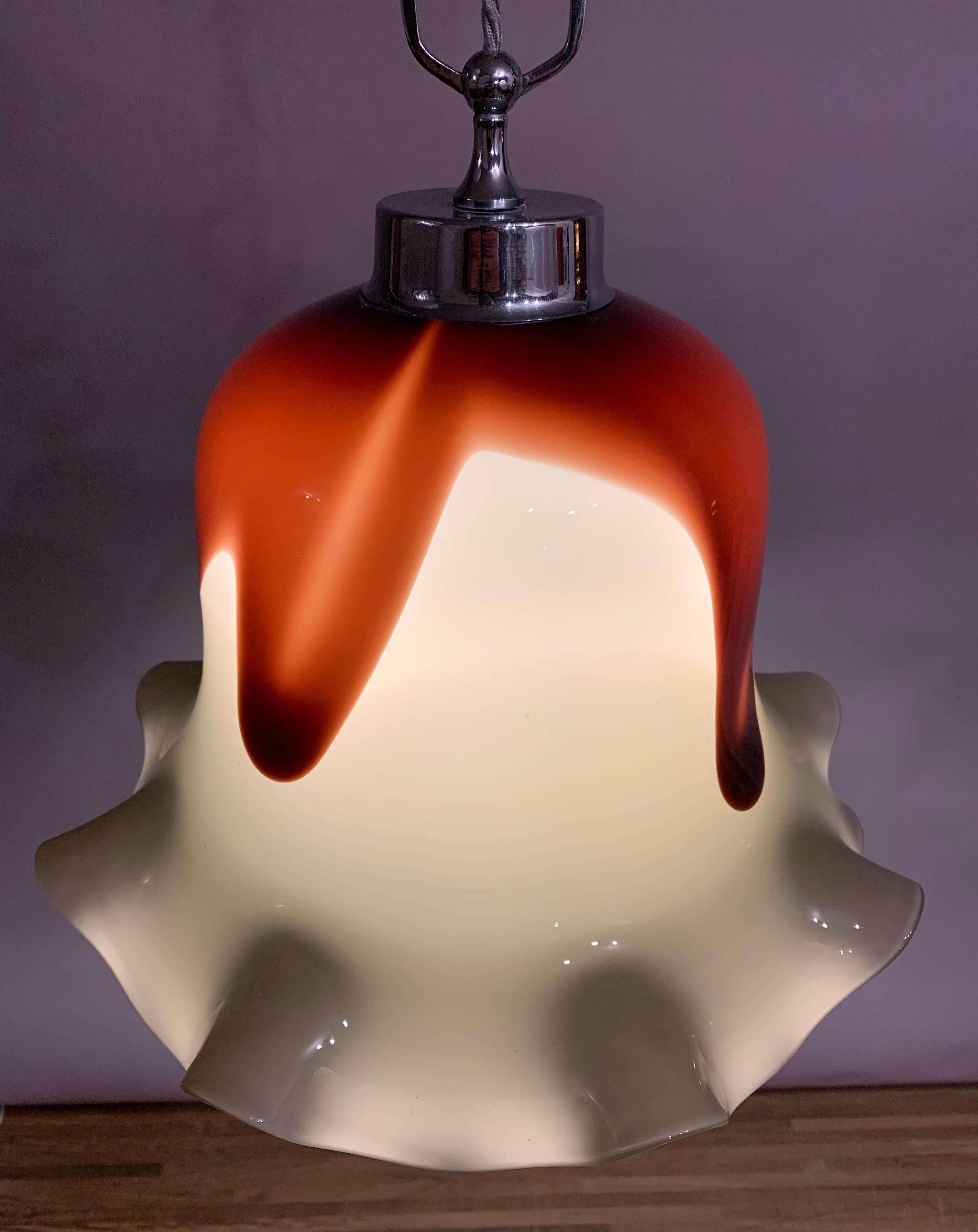 Italienische mundgeblasene Murano-Hngelampe aus den 1970er Jahren in Taupe und Braun aus Glas und Chrom im Angebot 4