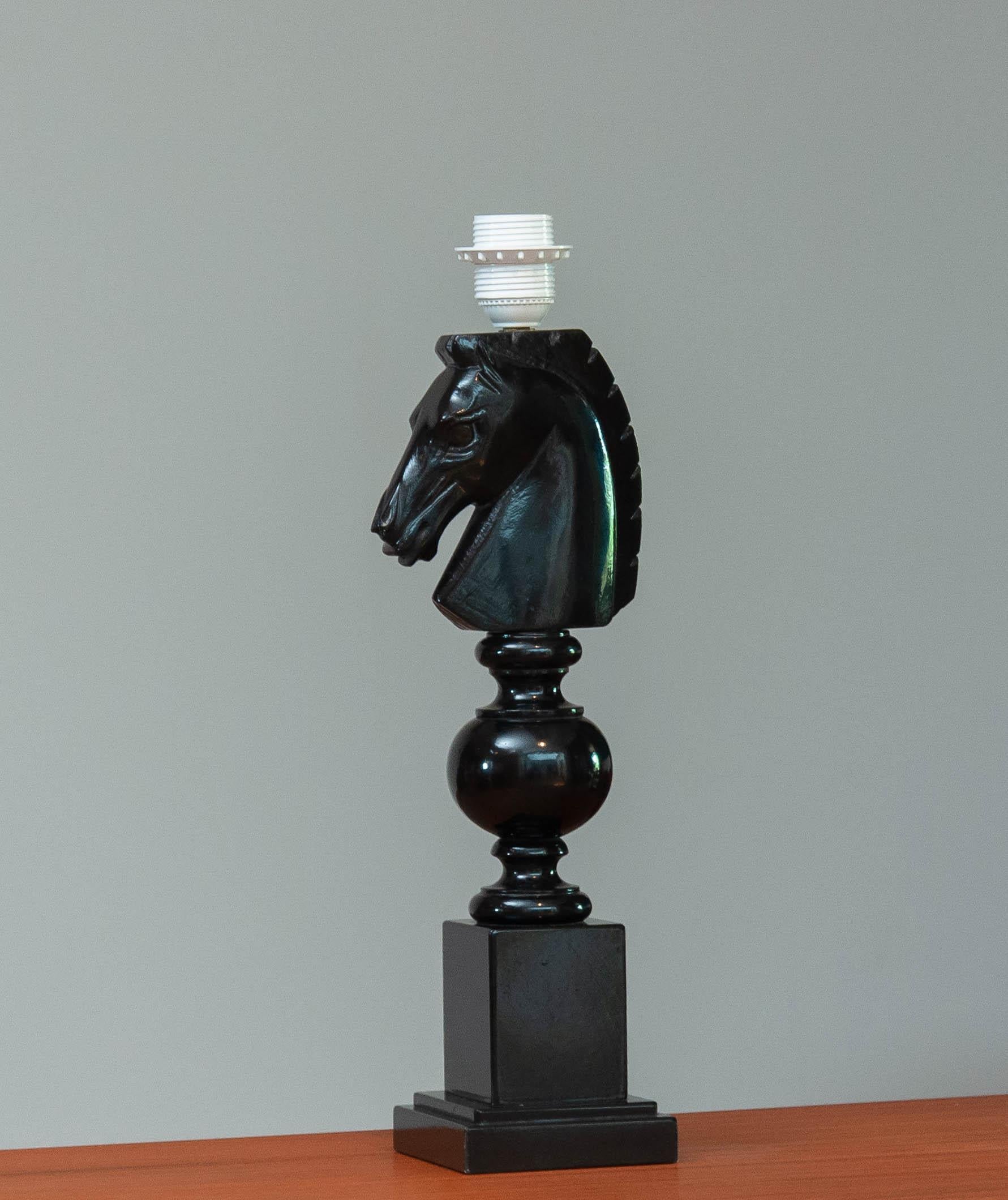 1970's Italian Hand Carved Alabaster Table Lamp with Horse Head in Black For Sale 2
