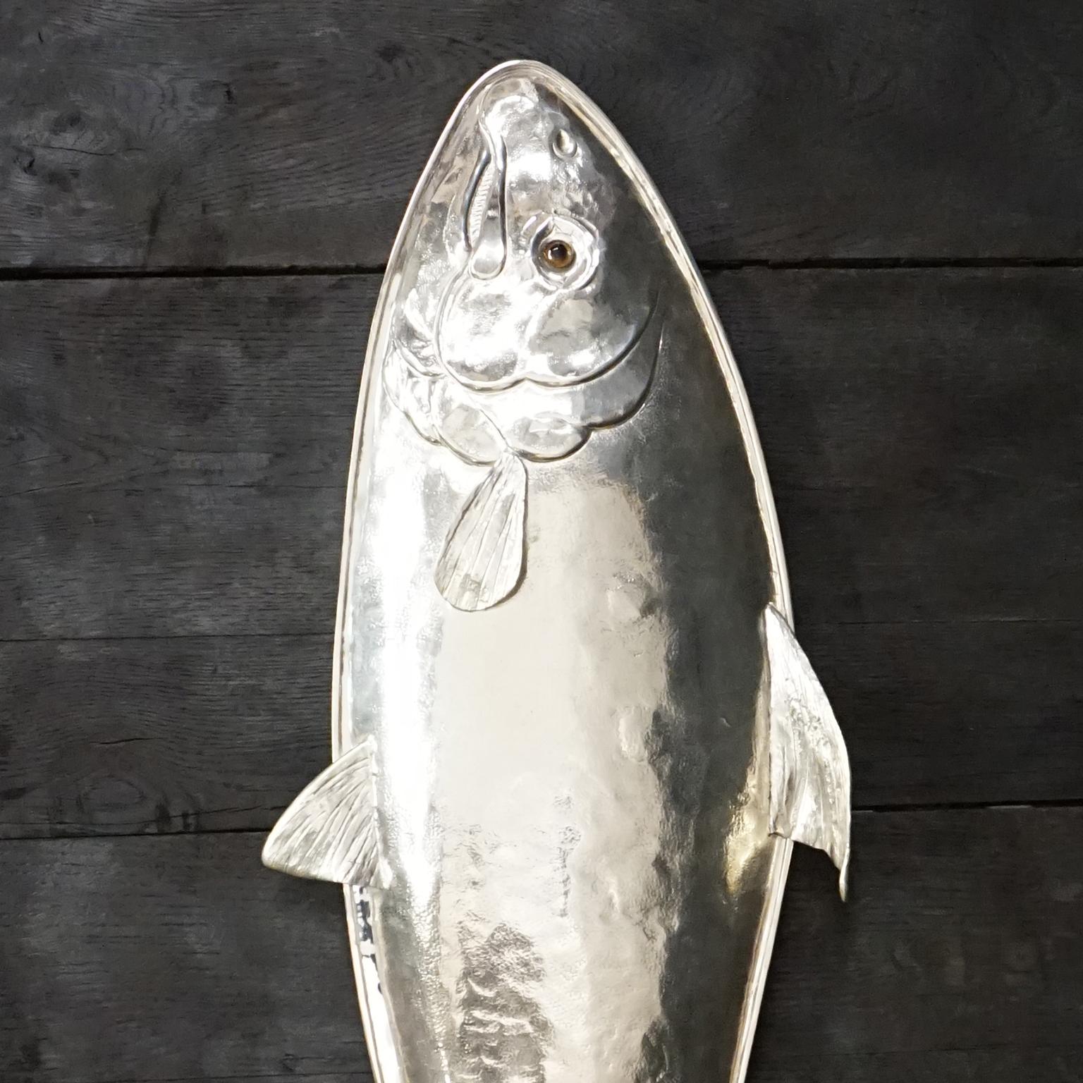 1970s Italian Heavy Silver Plated Hand-Hammered Franco Lagini Salmon Fish Server 2