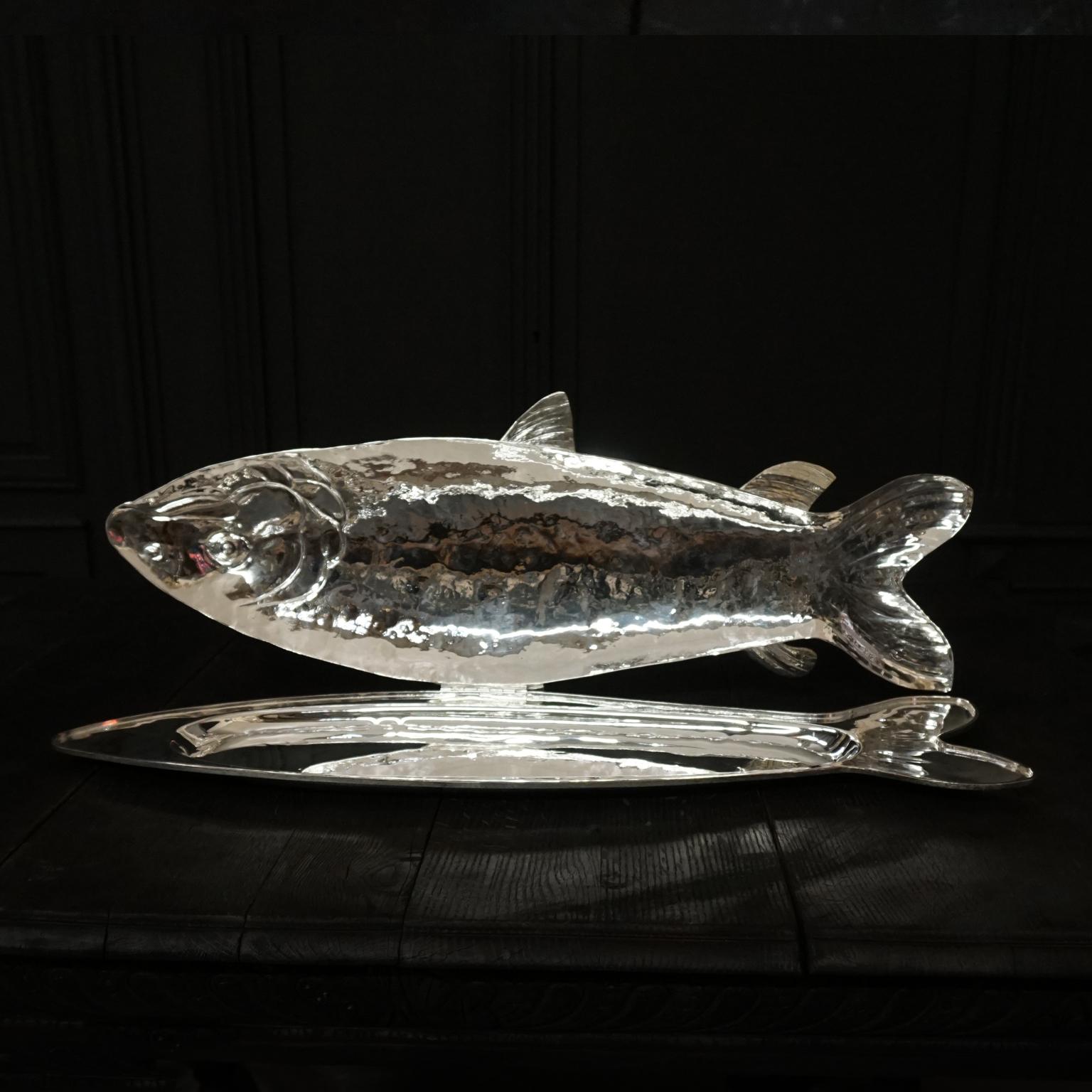 1970s Italian Heavy Silver Plated Hand-Hammered Franco Lagini Salmon Fish Server In Good Condition In Haarlem, NL