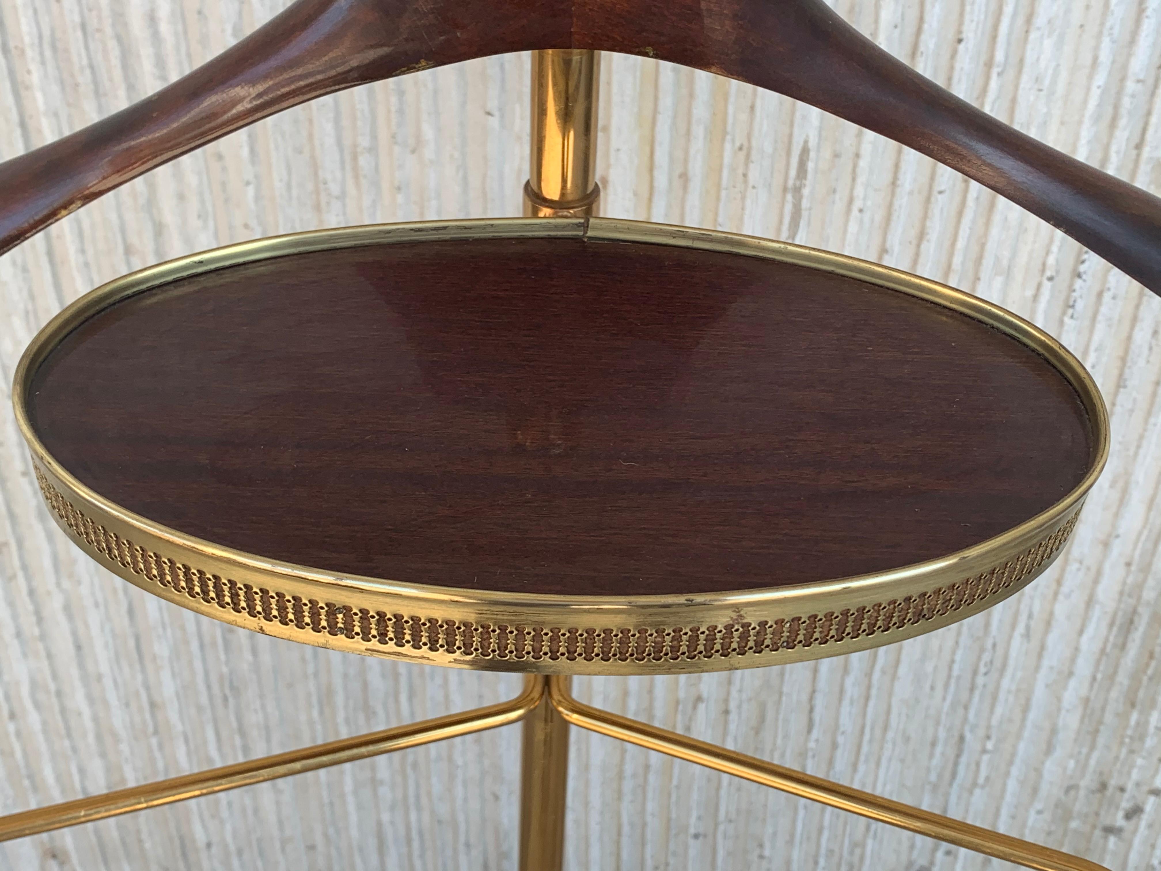 1970s Italian Hollywood Regency Brass and Wood Valet Stand Dressboy 5