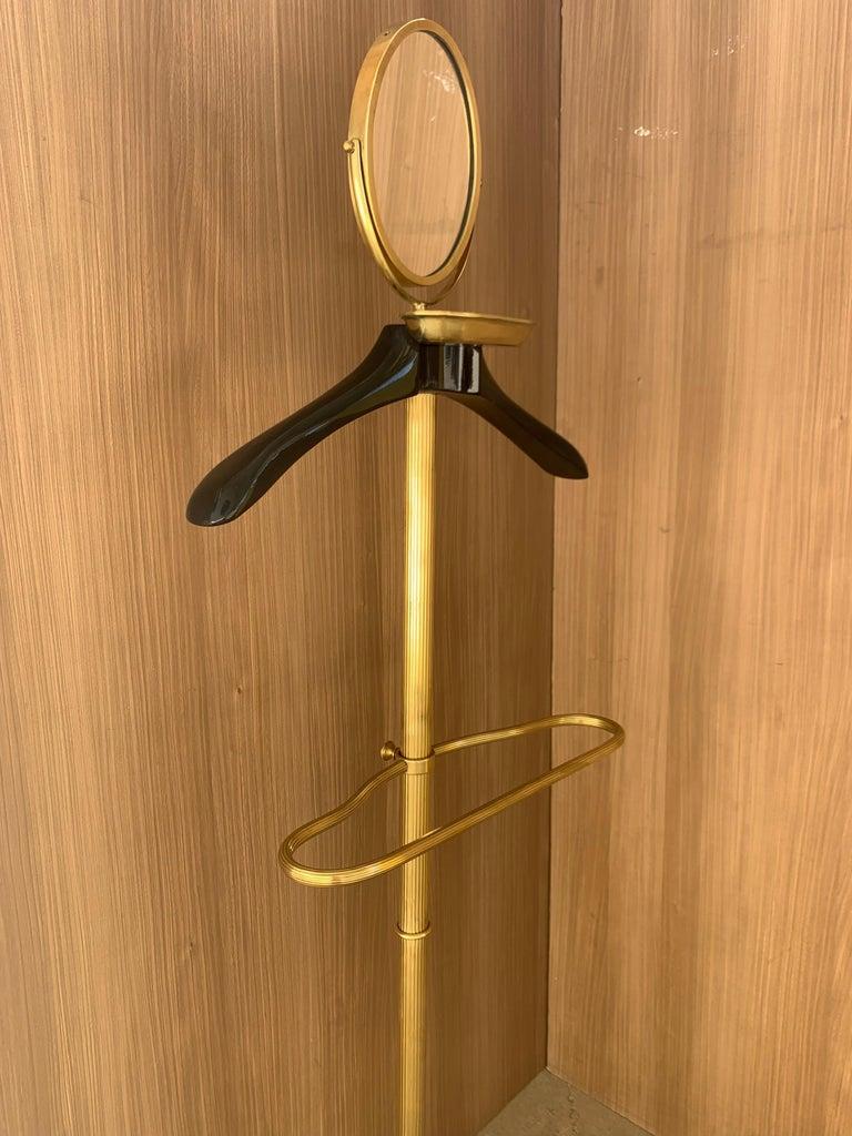 20th Century 1970s Italian Hollywood Regency Brass and Wood Valet Stand Dressboy with Mirror