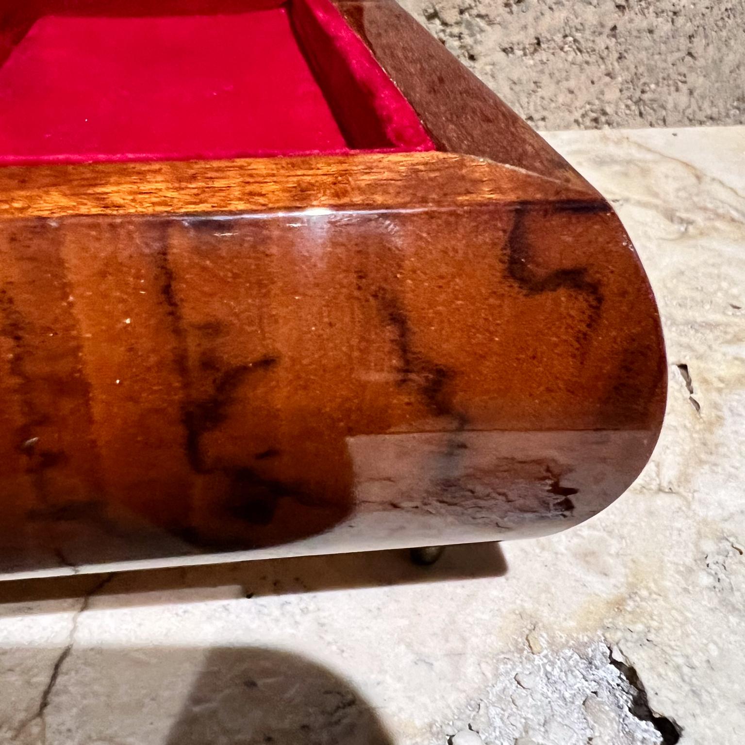 Caja de música de joyería italiana de los años 70 Reuge Ste-Croix Love Story en venta 10