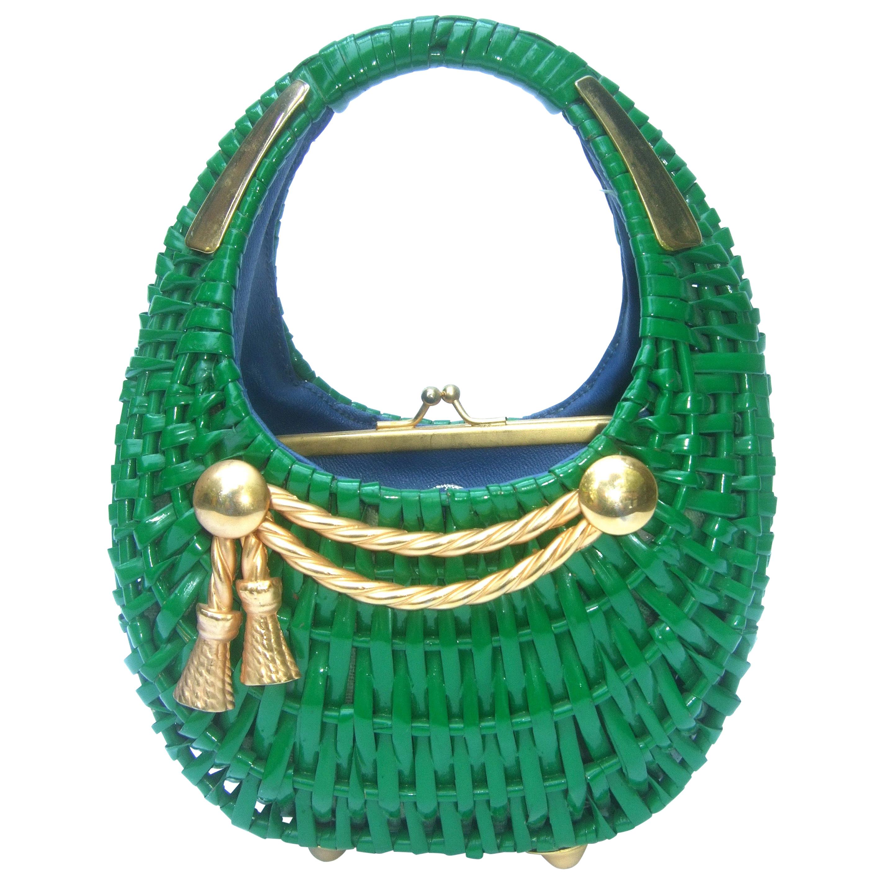 1970s Italian Kelly Green Wicker Diminutive Basket Shaped Handbag 