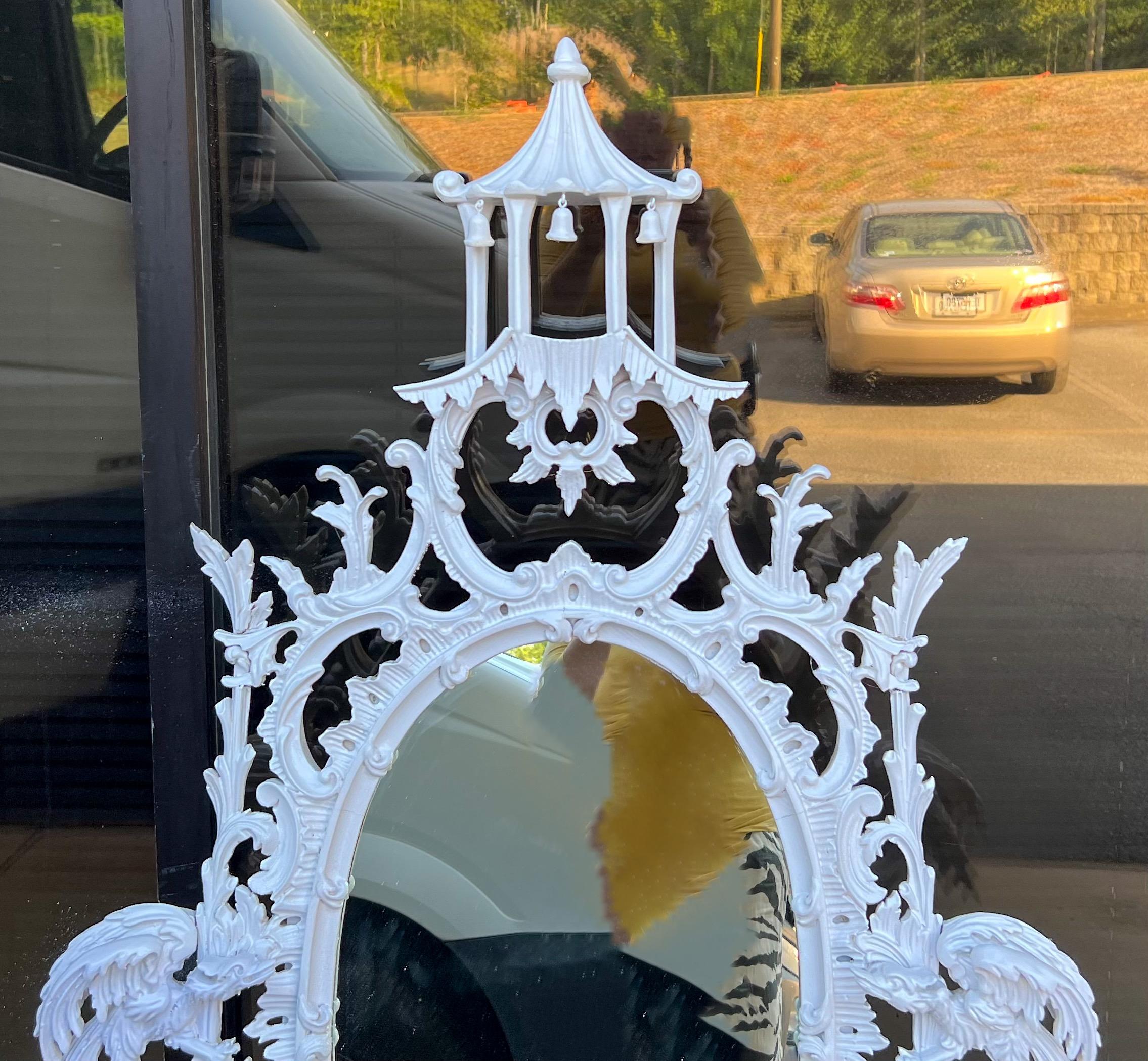 1970S Italian LaBarge Chinese Chippendale Style Carved Mirror with Hoho Birds In Good Condition In Kennesaw, GA
