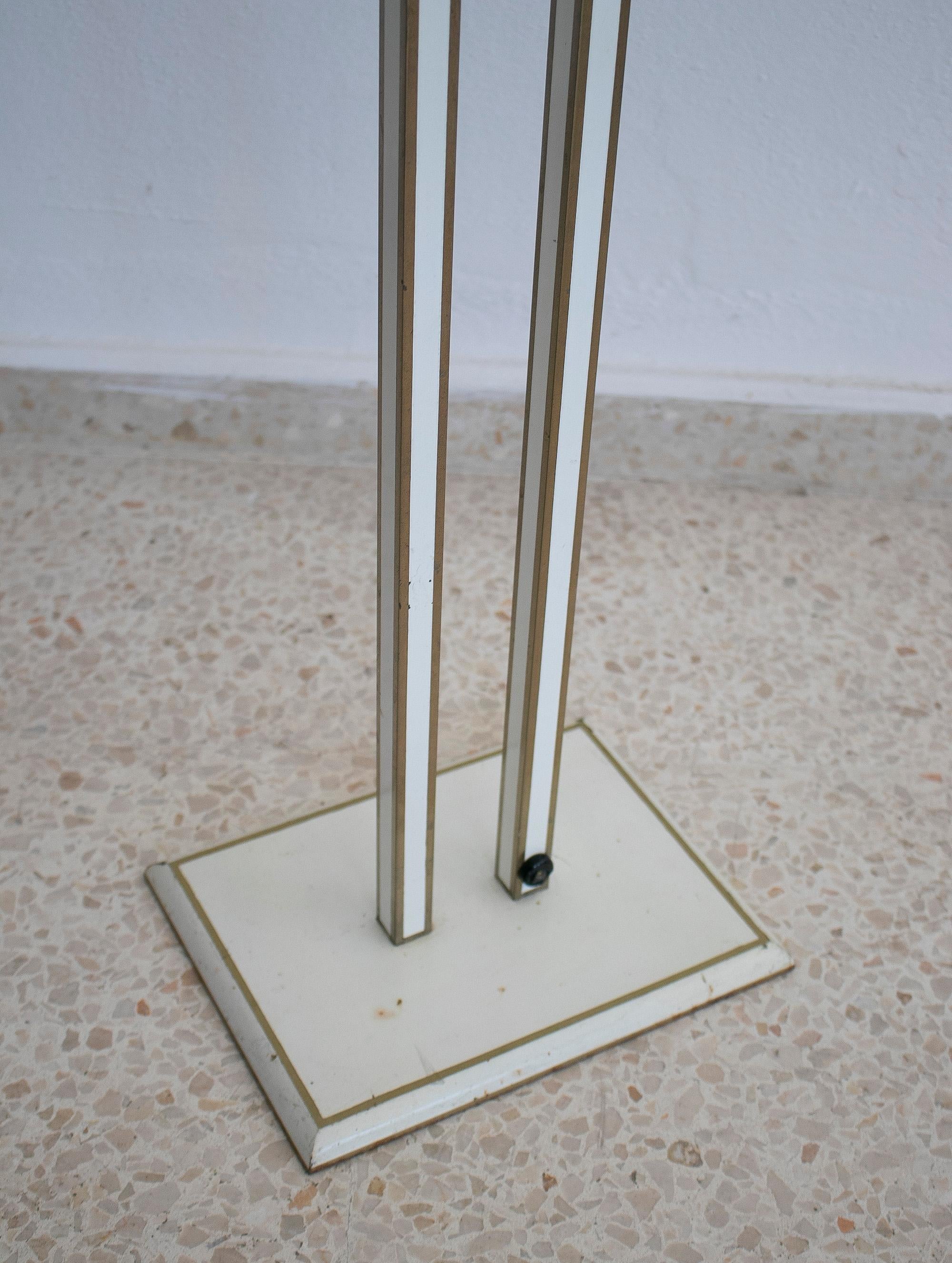 1970s Italian Lacquered Metal & Bronze Standing Lamp For Sale 7