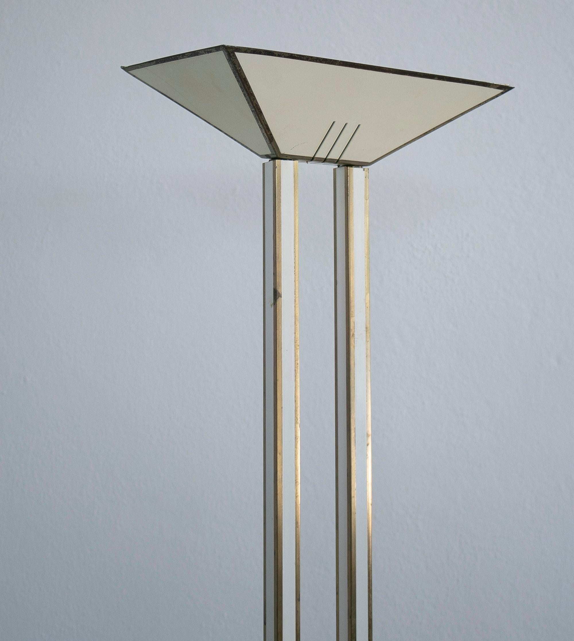Art-Deco 1970s Italian lacquered metal and bronze standing lamp.