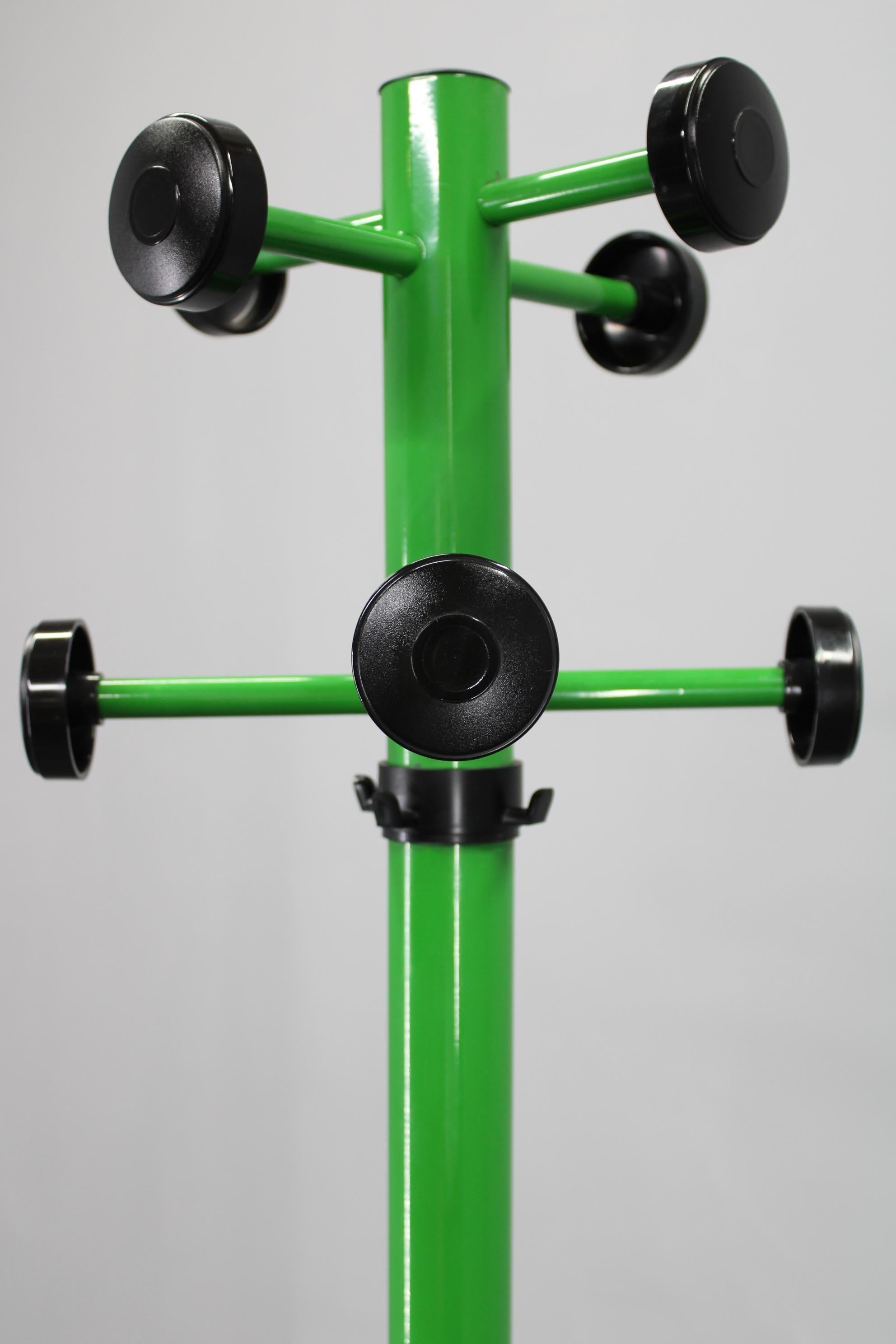 Porte-manteau en métal laqué italien des années 1970 avec porte-parapluie en vente 3