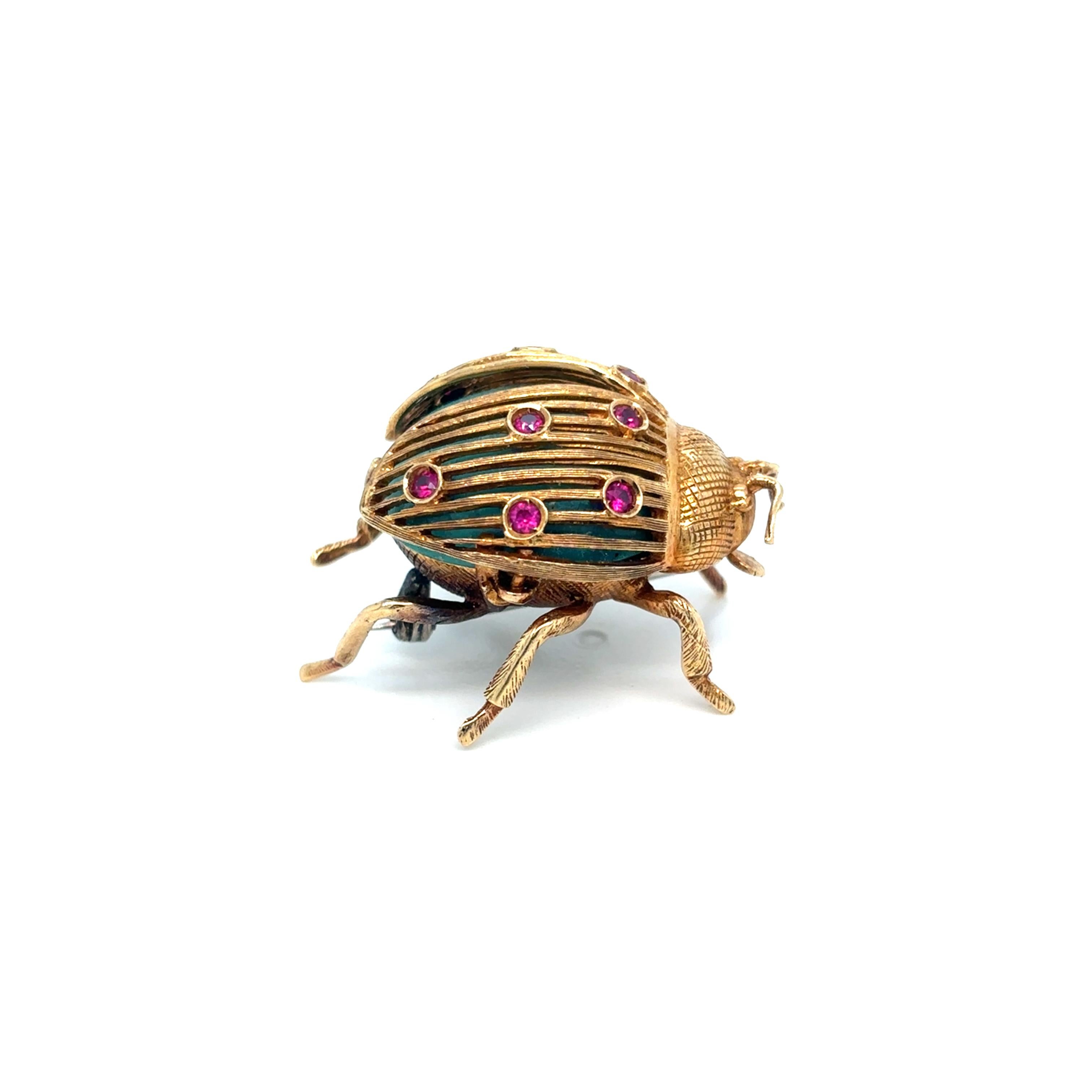 Broche de mariquita italiana de los años 70 en oro de 18 quilates con turquesas y rubíes Contemporáneo en venta