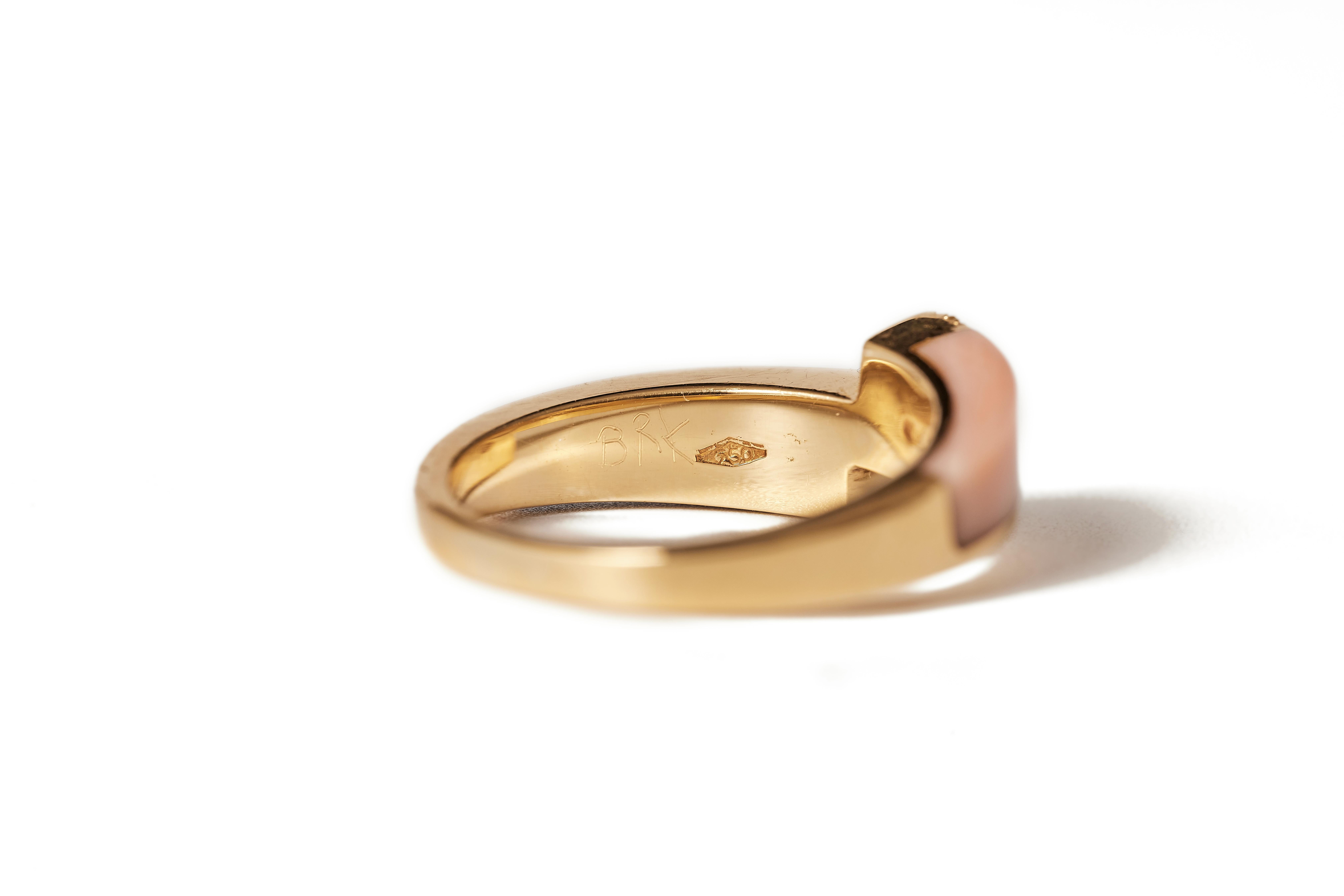 Anillo italiano de lapislázuli y coral a Contrariè de los años setenta. en venta 2