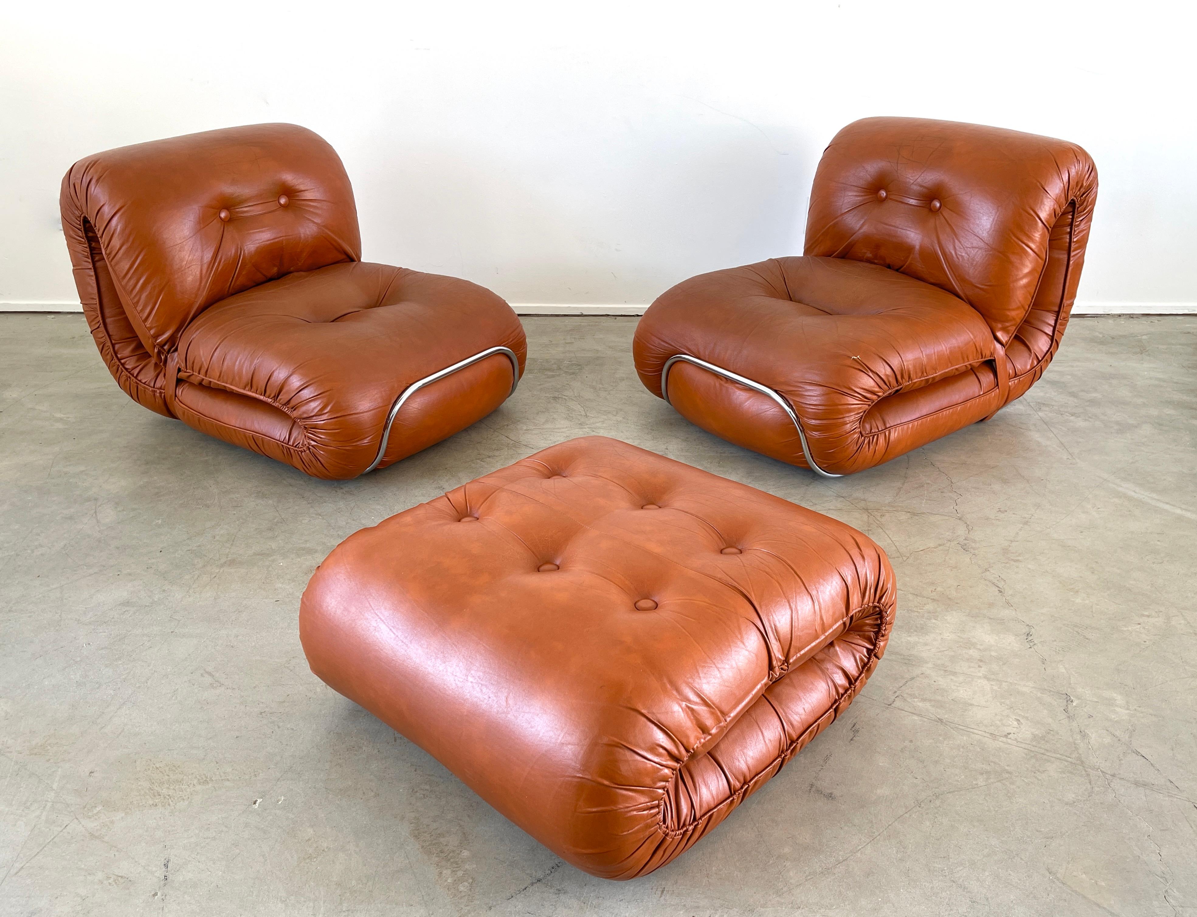1970's Italian Leather Lounge Chairs & Ottoman In Good Condition In Beverly Hills, CA