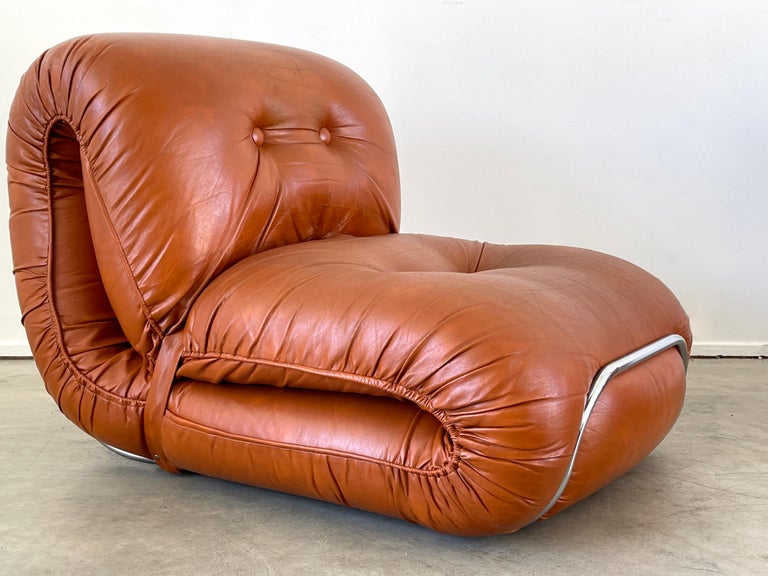 1970's Italian Leather Lounge Chairs & Ottoman For Sale 1