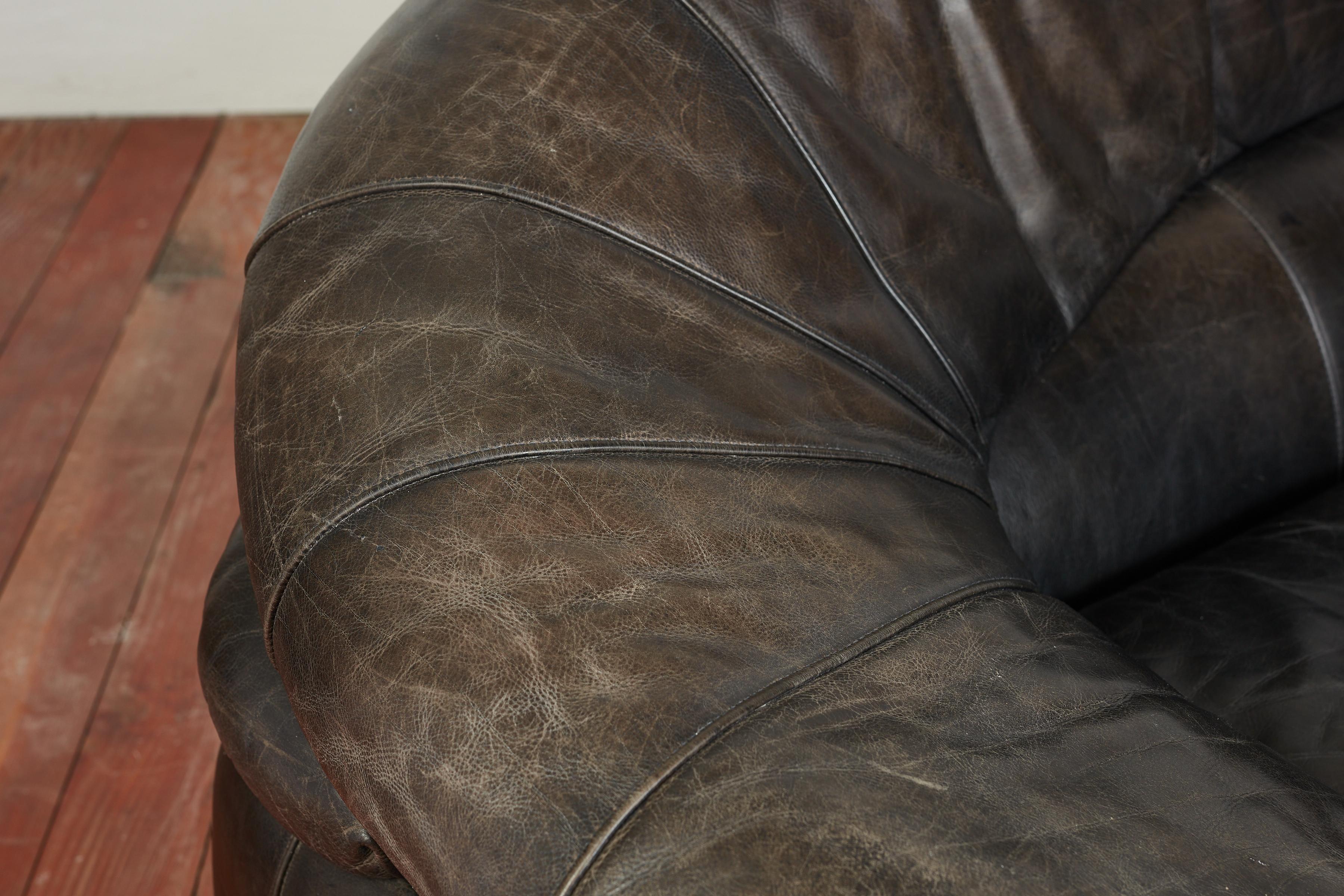 1970's Italian Leather Sofa For Sale 8