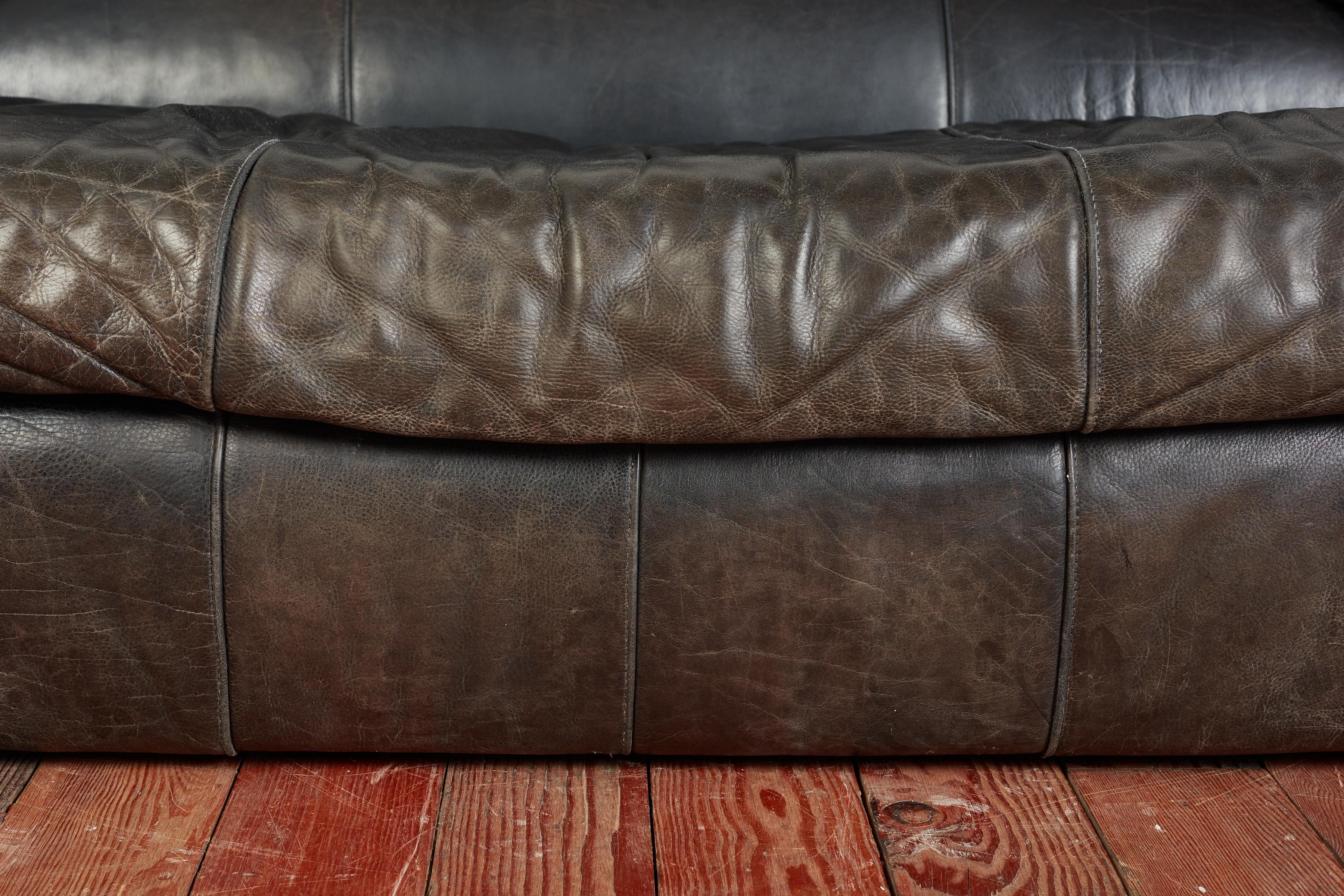 1970's Italian Leather Sofa For Sale 4