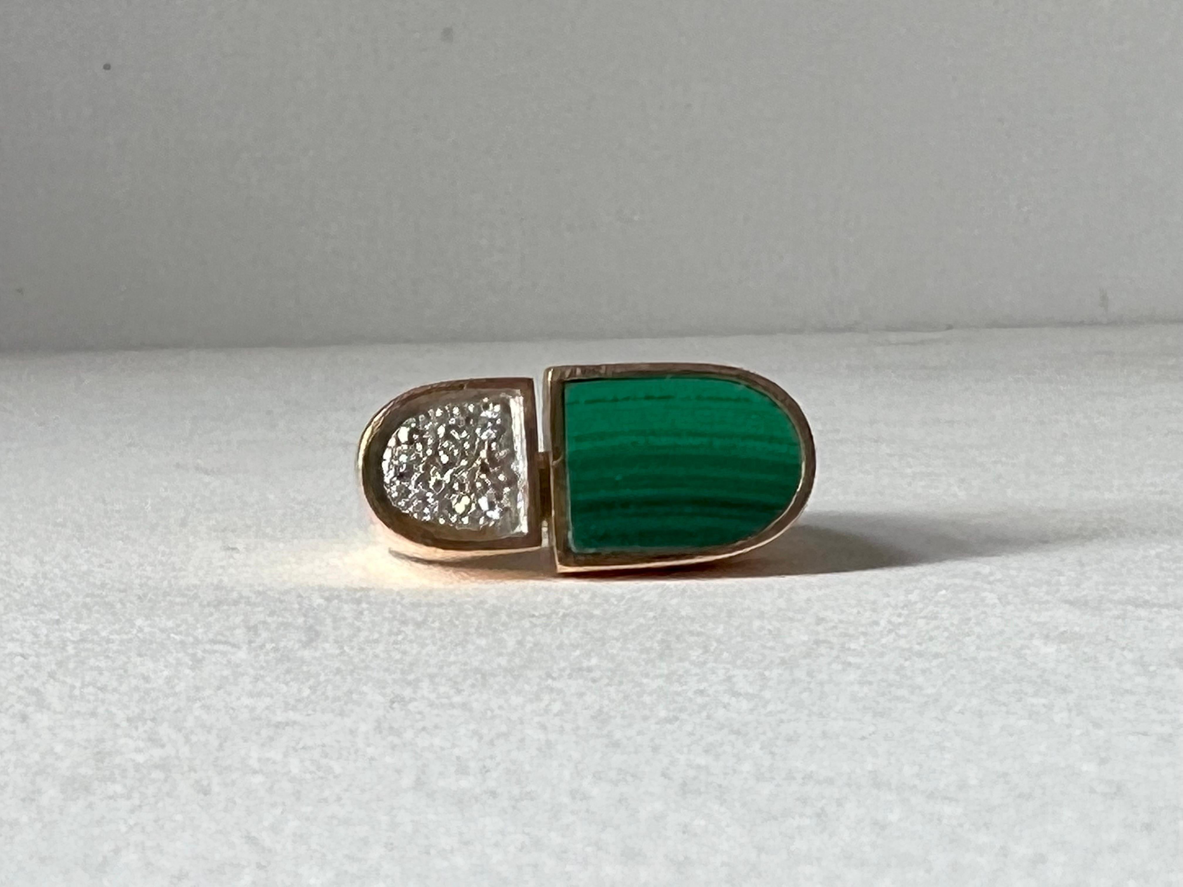 Modern 1970's Italian Malachite and Diamond Gold Ring For Sale