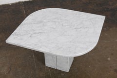 1970s Italian Marble End Table with Rounded Corner Square Top