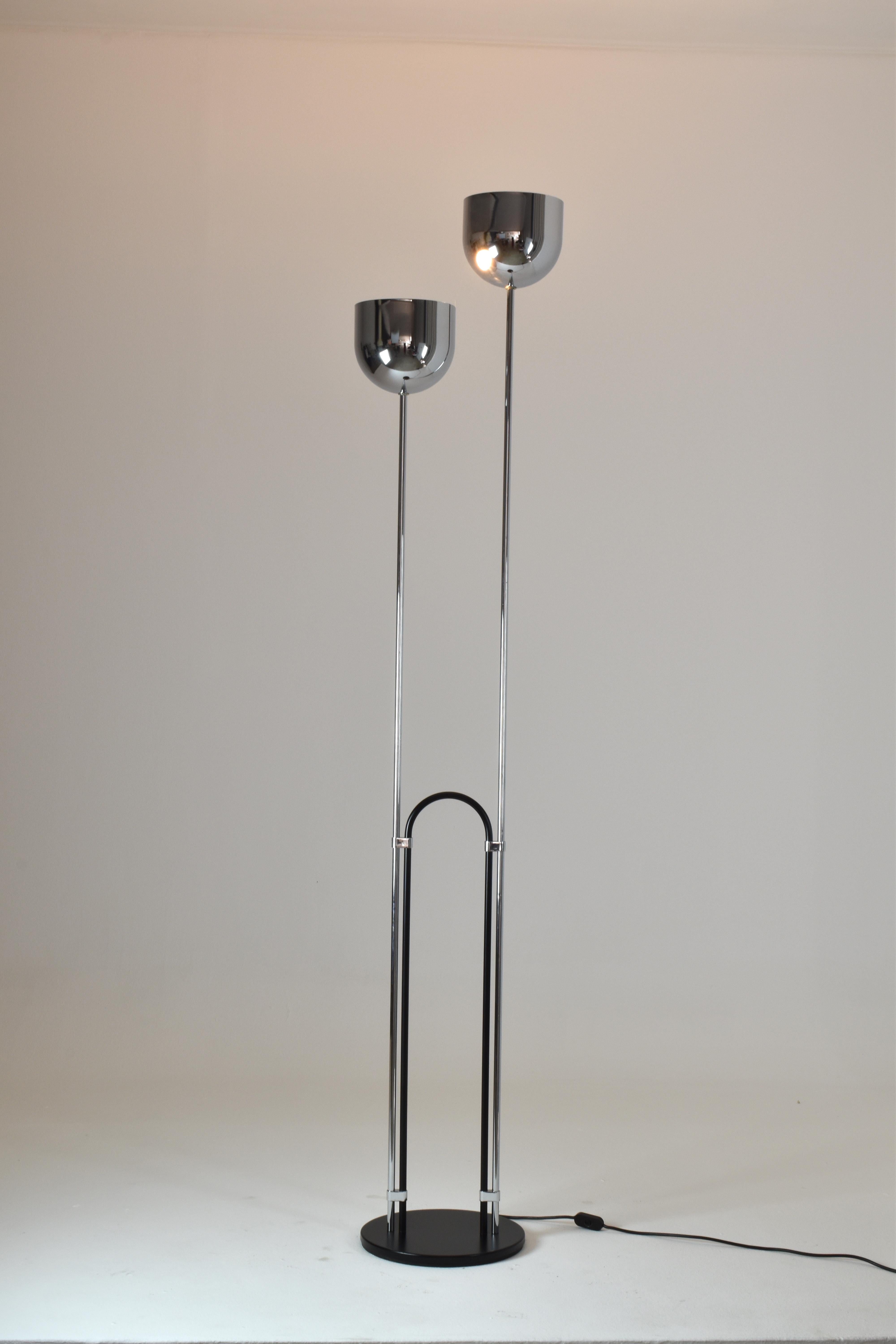 Late 20th Century 1970's Italian Metal Floor Lamp Attributed to Reggiani For Sale