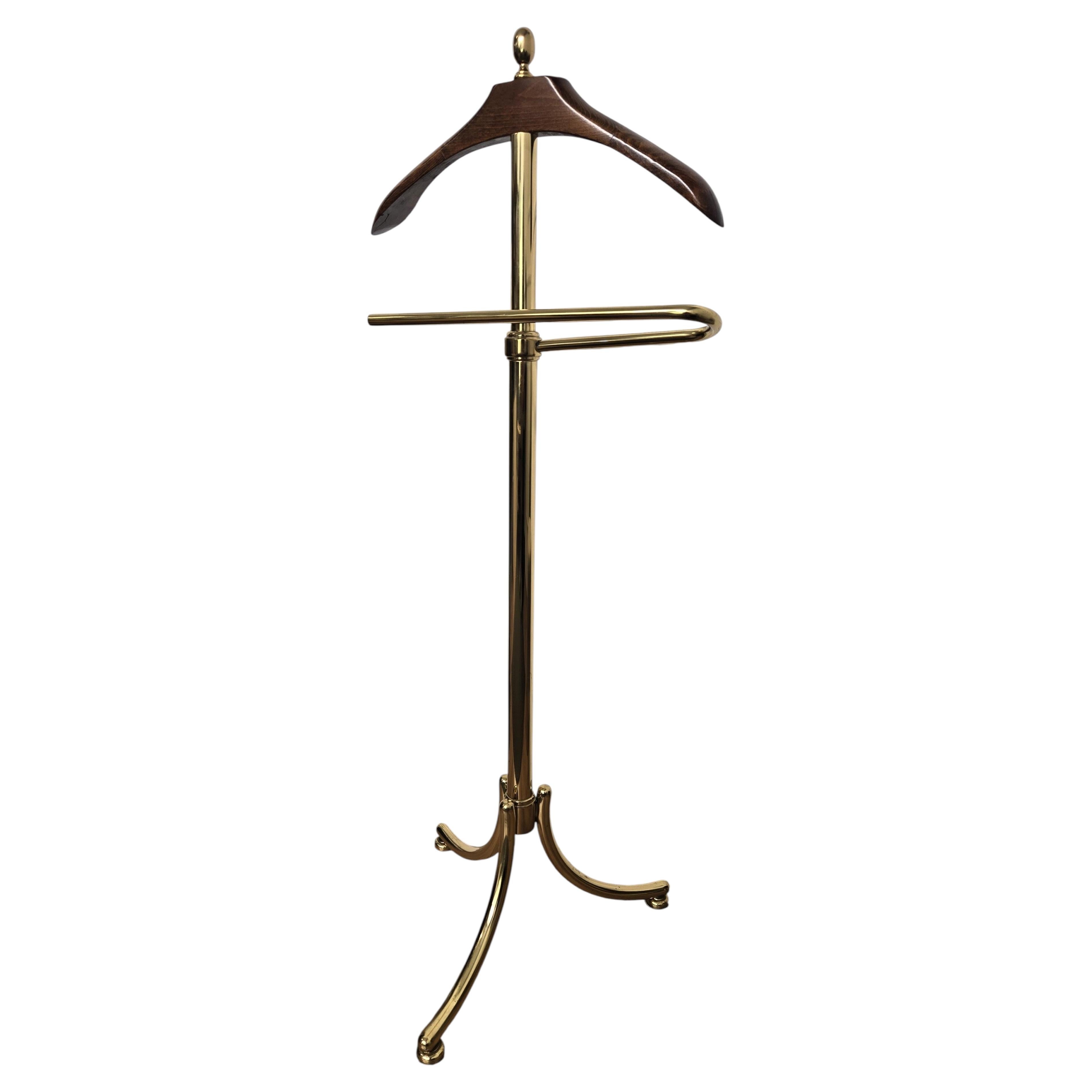 1970s Italian Mid-Century Hollywood Regency Brass and Wood Valet Stand Dressboy