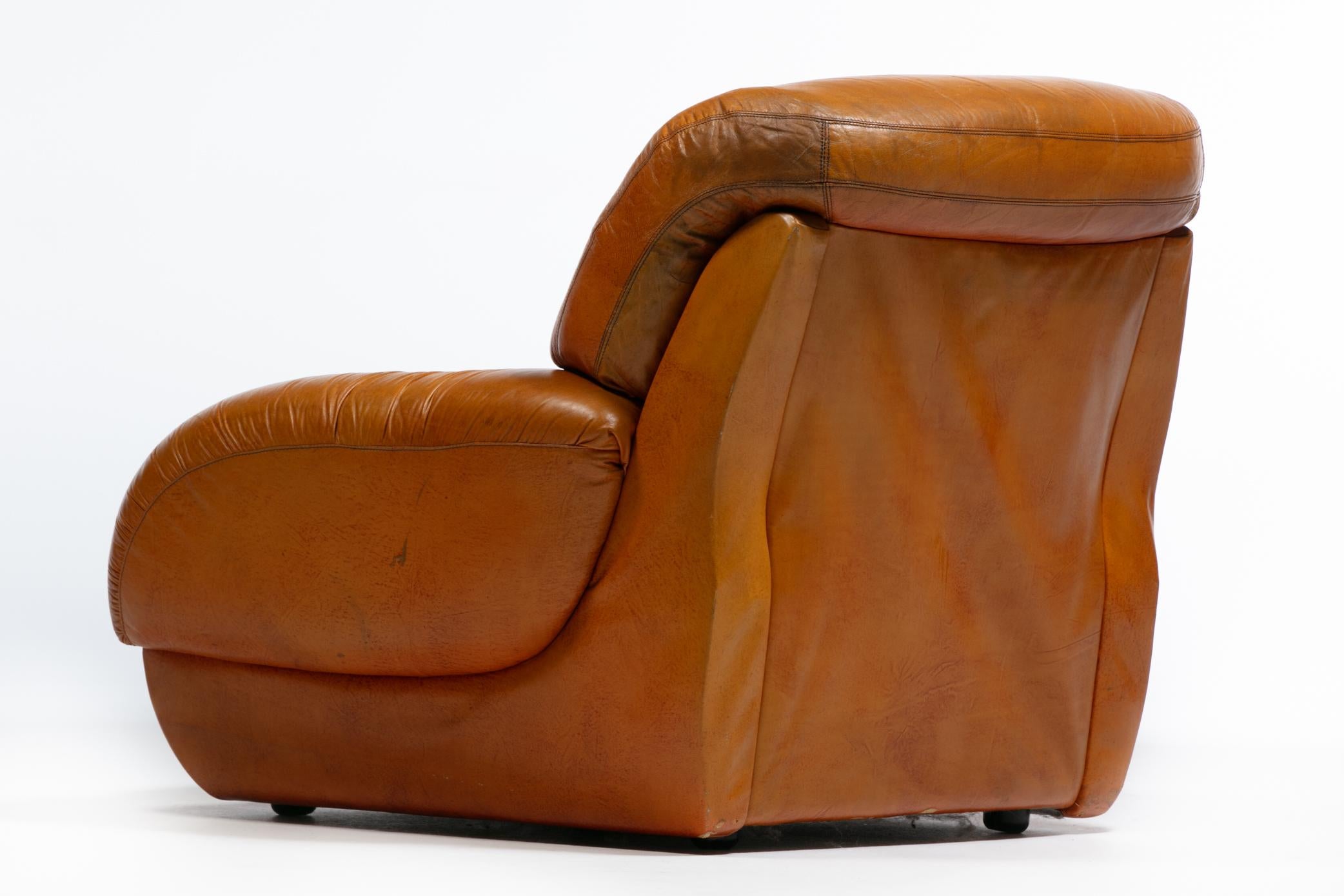 1970s Italian Mid Century Modern Plush Carmel Leather Club Chairs For Sale 8