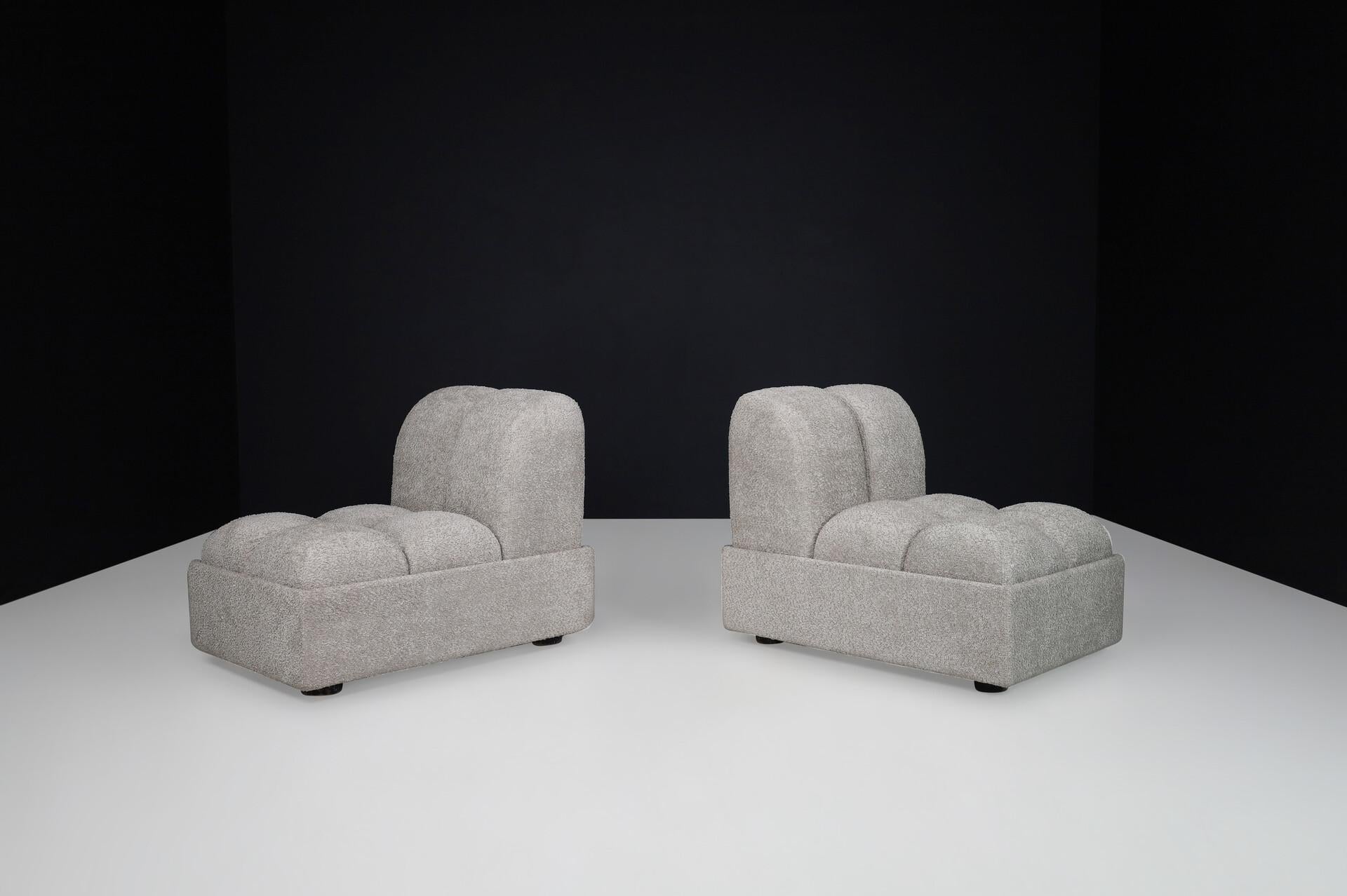 Upholstery 1970s Italian Mid-Century Modular Sofa Set in New Bouclé, Set of 4 Seats For Sale