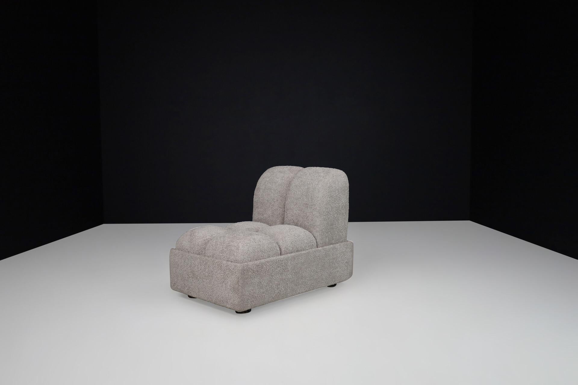 1970s Italian Mid-Century Modular Sofa Set in New Bouclé, Set of 4 Seats For Sale 1
