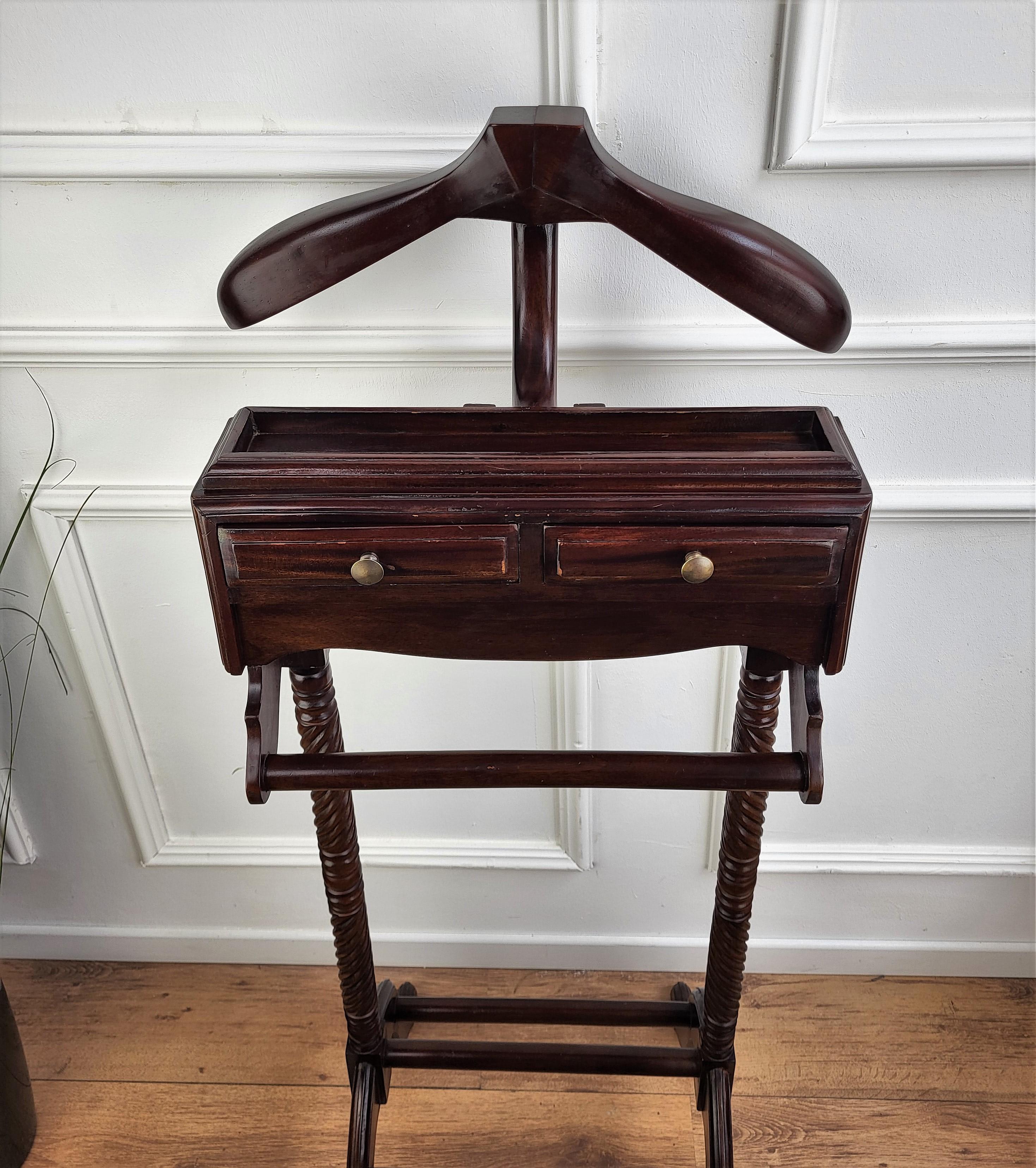 Brass 1970s Italian Mid-Century Hollywood Regency Wood Valet Stand Dressboy