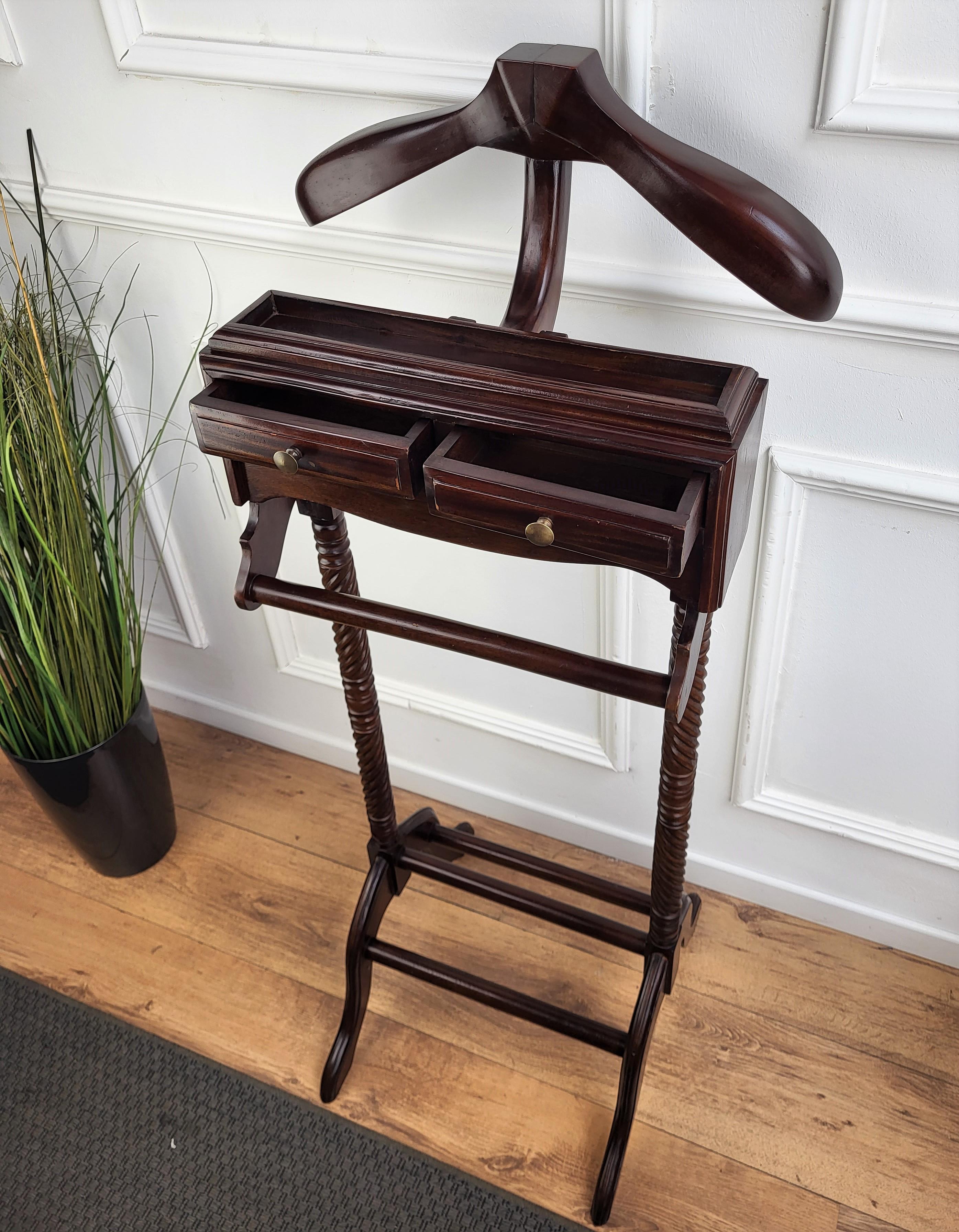 1970s Italian Mid-Century Hollywood Regency Wood Valet Stand Dressboy 1