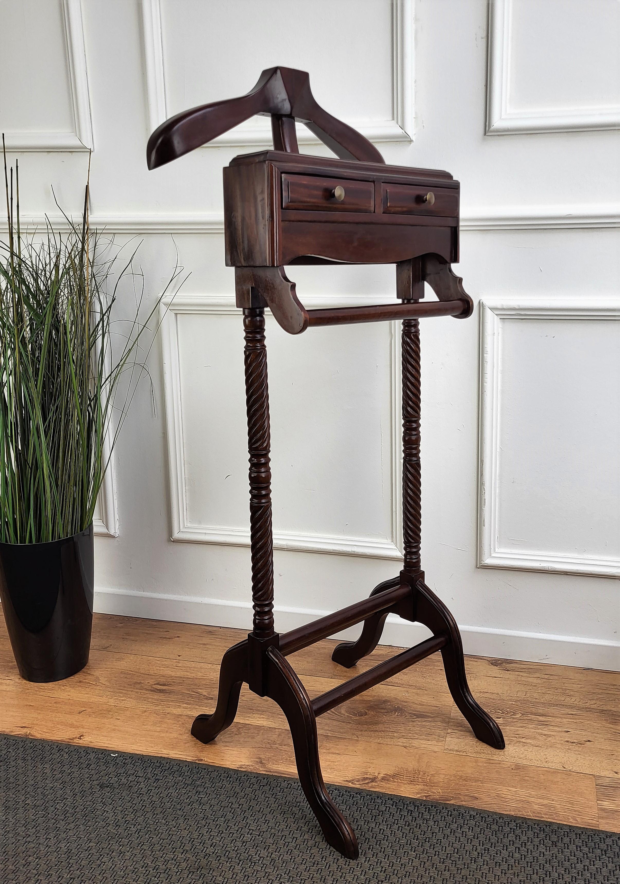 1970s Italian Mid-Century Hollywood Regency Wood Valet Stand Dressboy 4