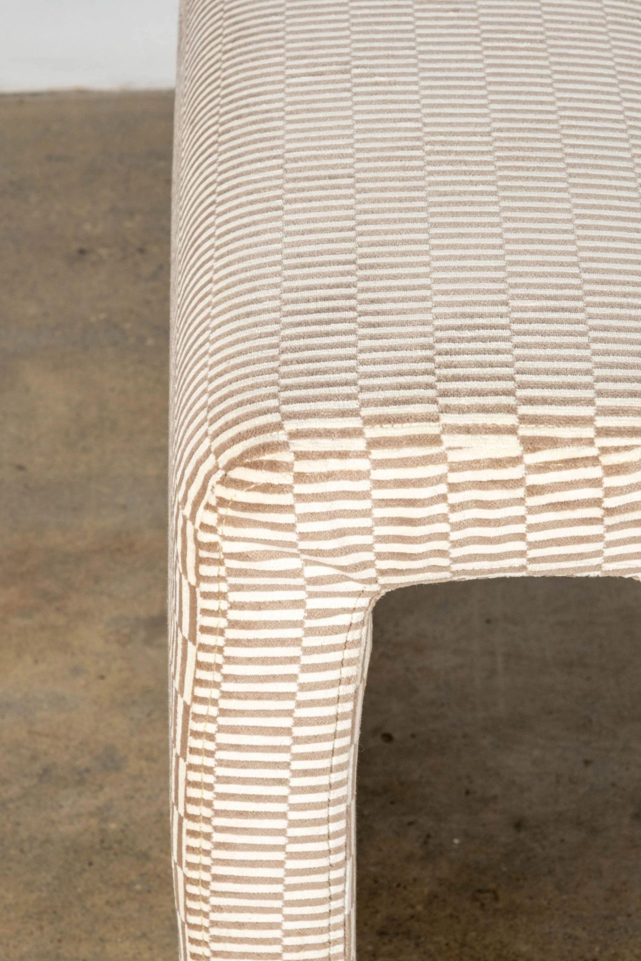 Divano a 3 posti Minotti degli anni '70, appena imbottito in vendita 1