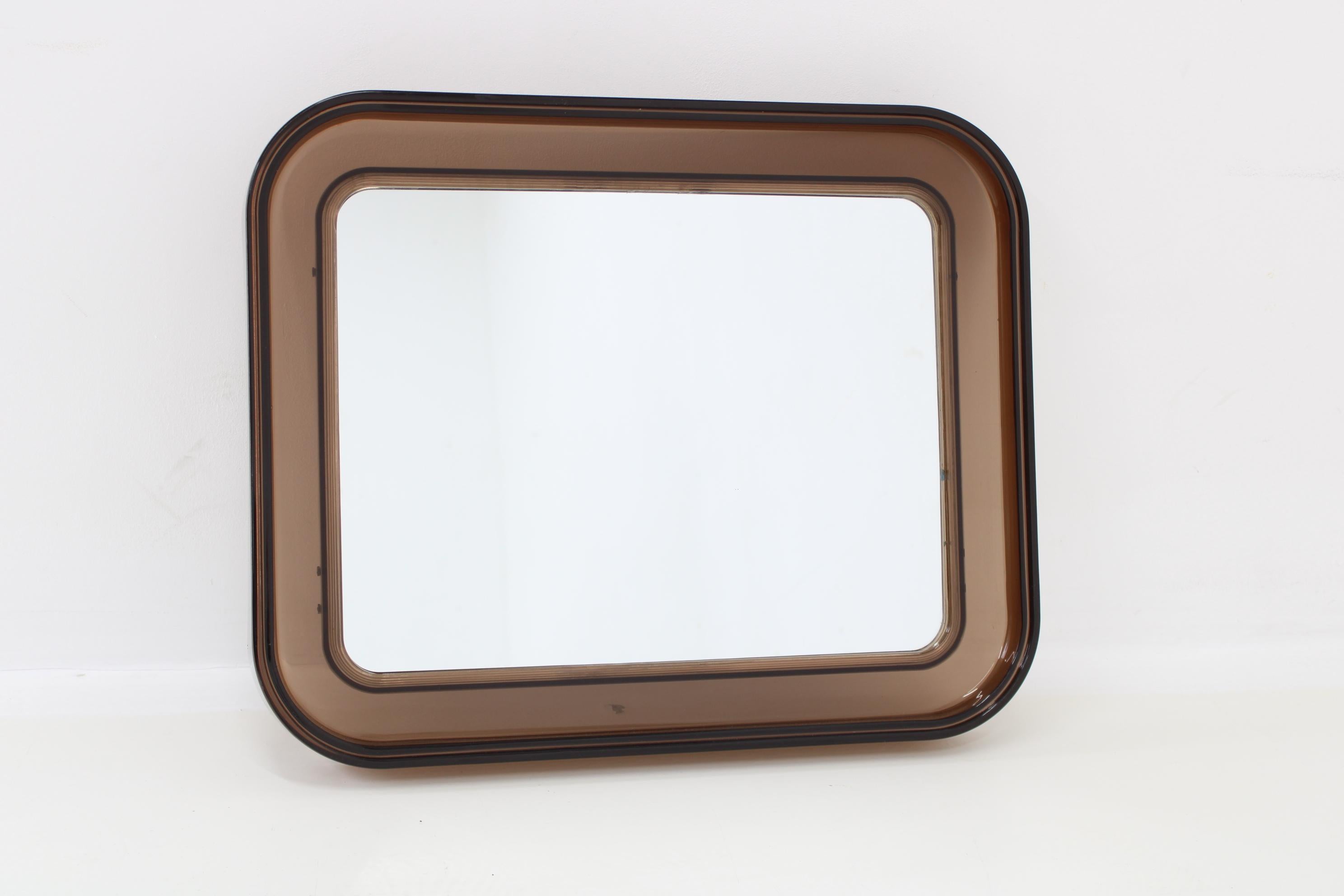 Mid-Century Modern 1970s Italian Mirror in Plastic Frame 