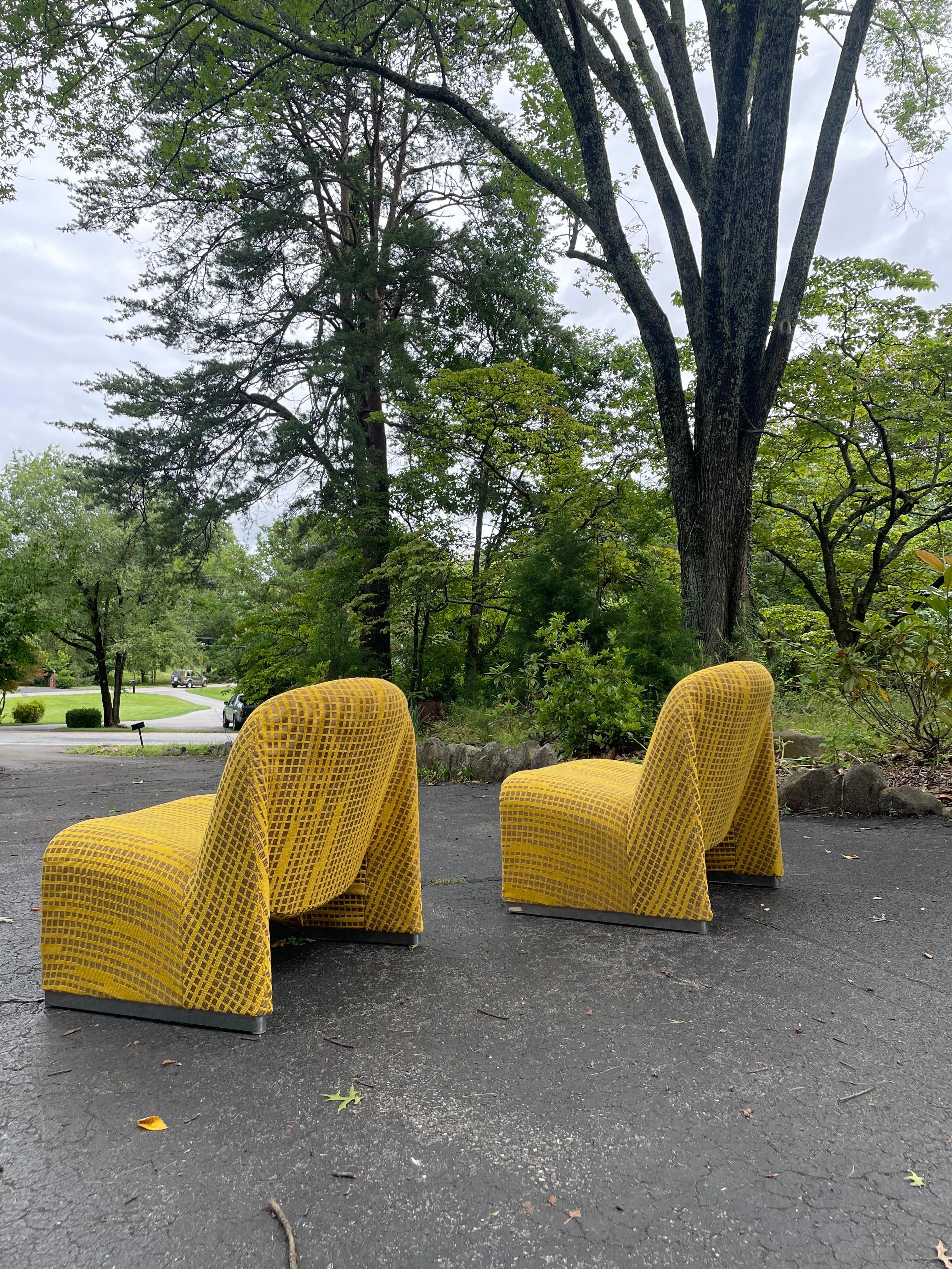 Late 20th Century 1970s Italian Modern Alky Chairs Alky by Giancarlo Piretti, a Pair For Sale
