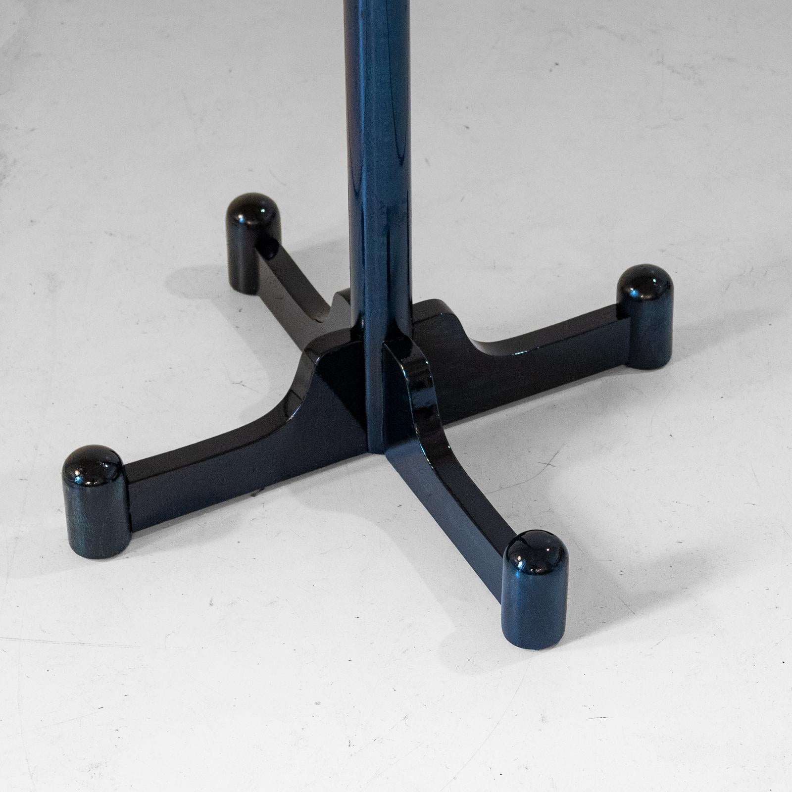 Fin du 20e siècle Porte-manteau italien moderne des années 1970 en bois glacé vert foncé en vente