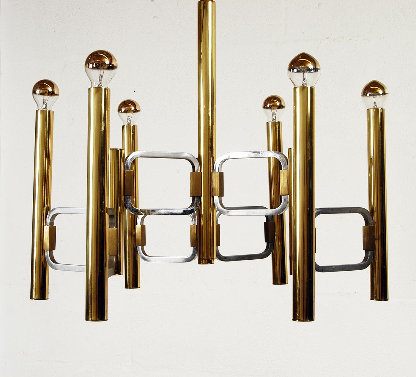 Rare lustre moderniste des années 1960 de Profili Industria Lampadari, Rome, Italie, faisant partie de leur 