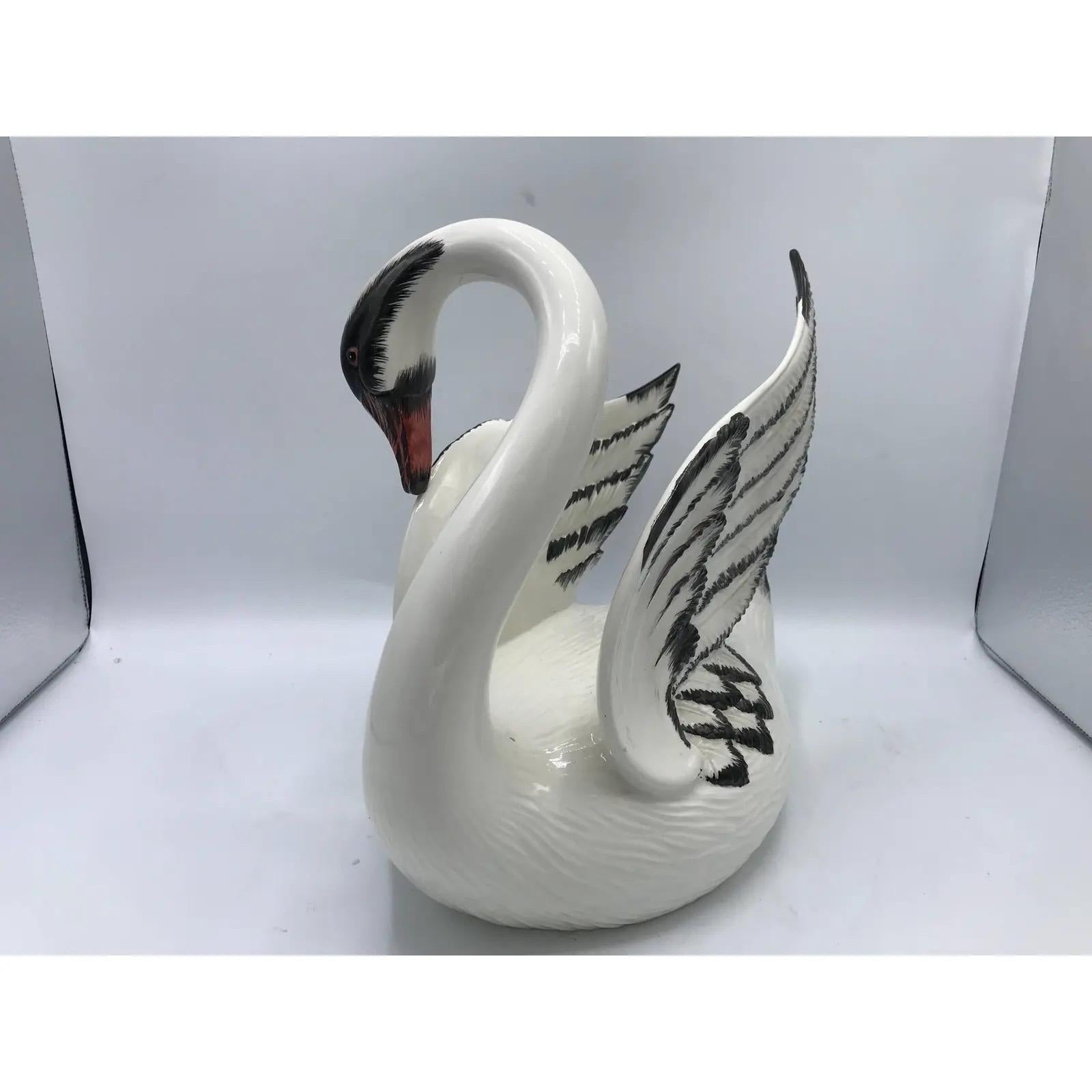 Hand-Crafted 1970s Italian Mottahedeh Ceramic Swan Sculpture For Sale
