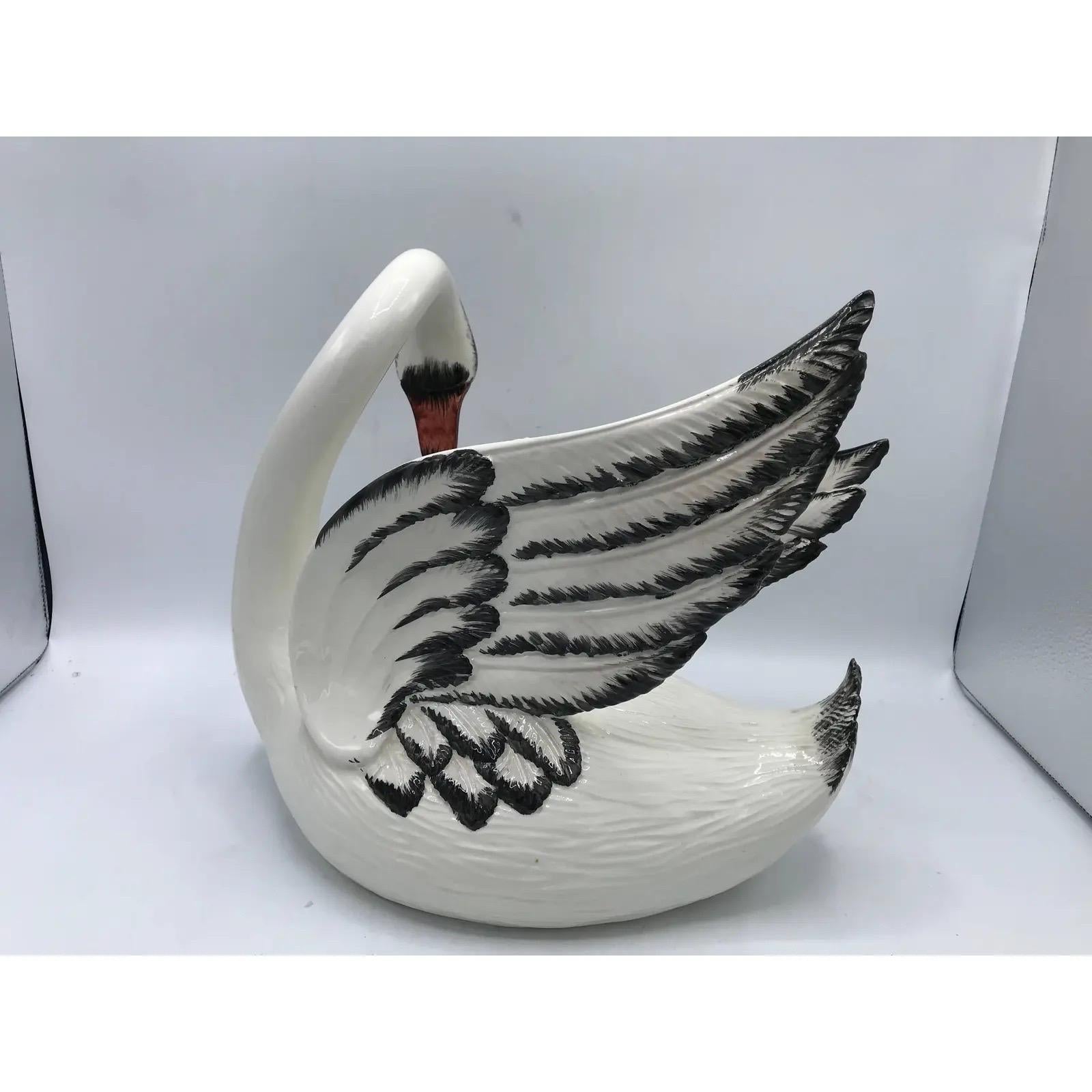 Porcelain 1970s Italian Mottahedeh Ceramic Swan Sculpture For Sale