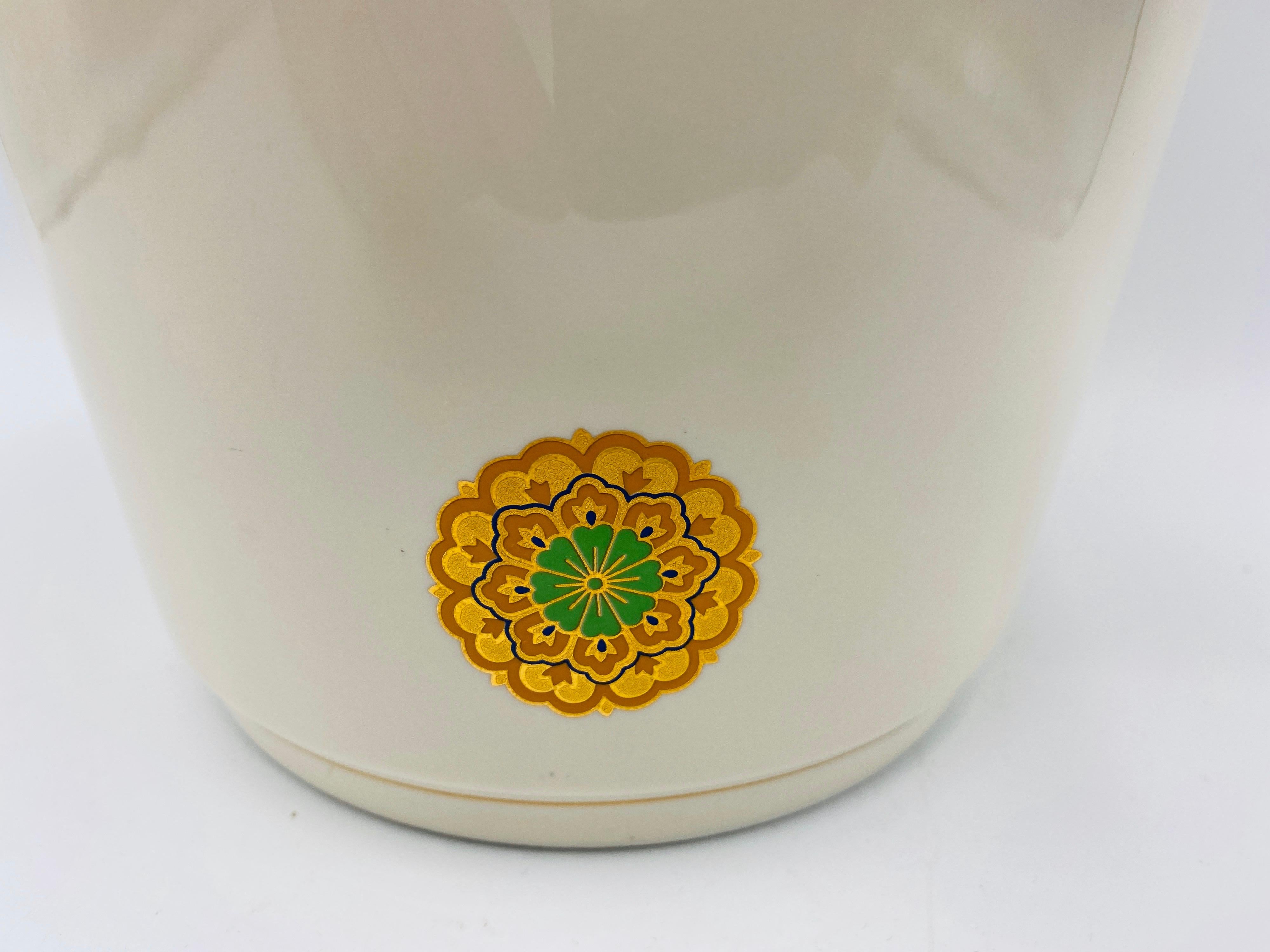 Italian Mottahedeh White and Gold Chinese Medallion Champagne Bucket, 1970s For Sale 3