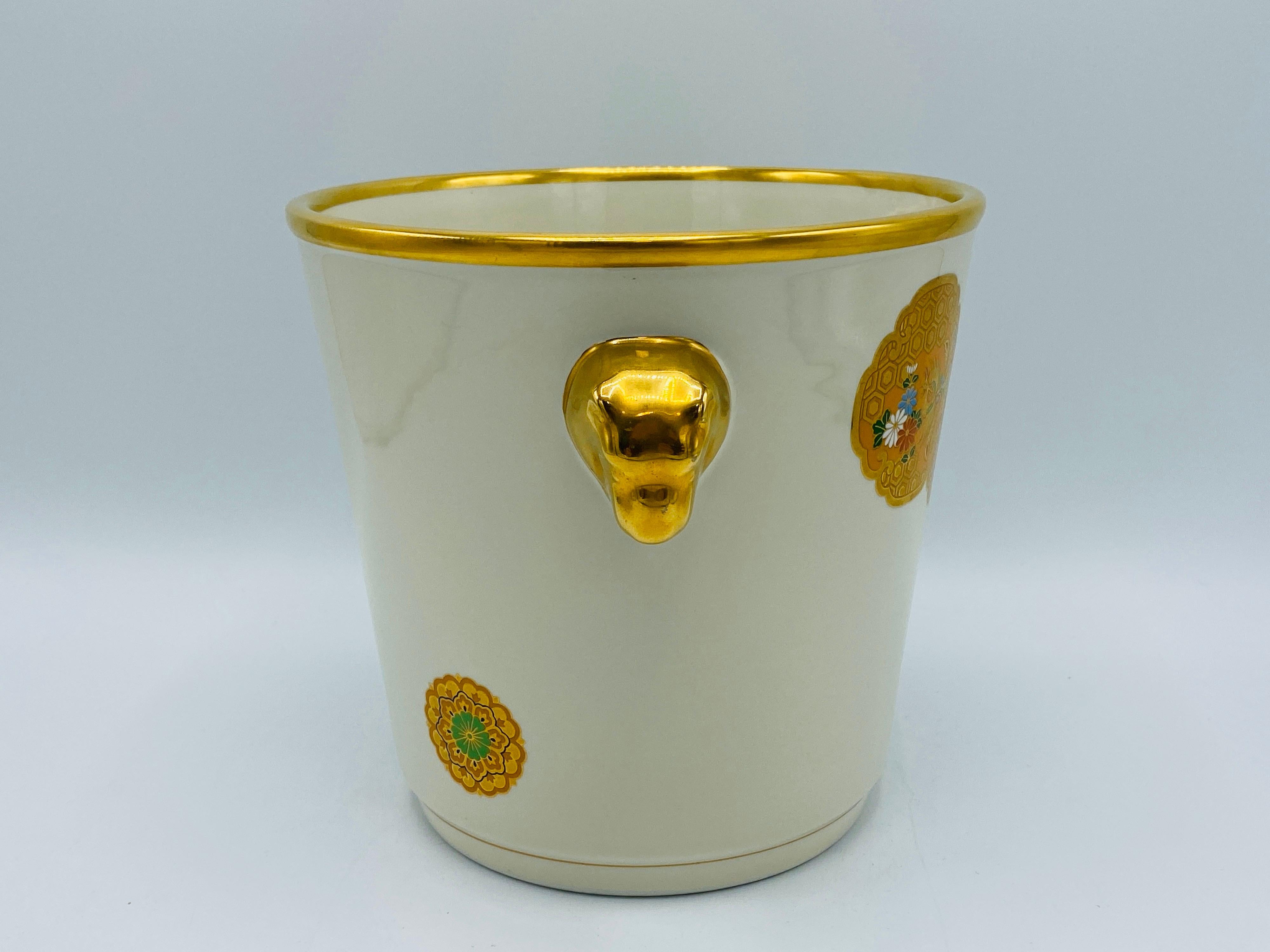 Chinoiserie Italian Mottahedeh White and Gold Chinese Medallion Champagne Bucket, 1970s For Sale