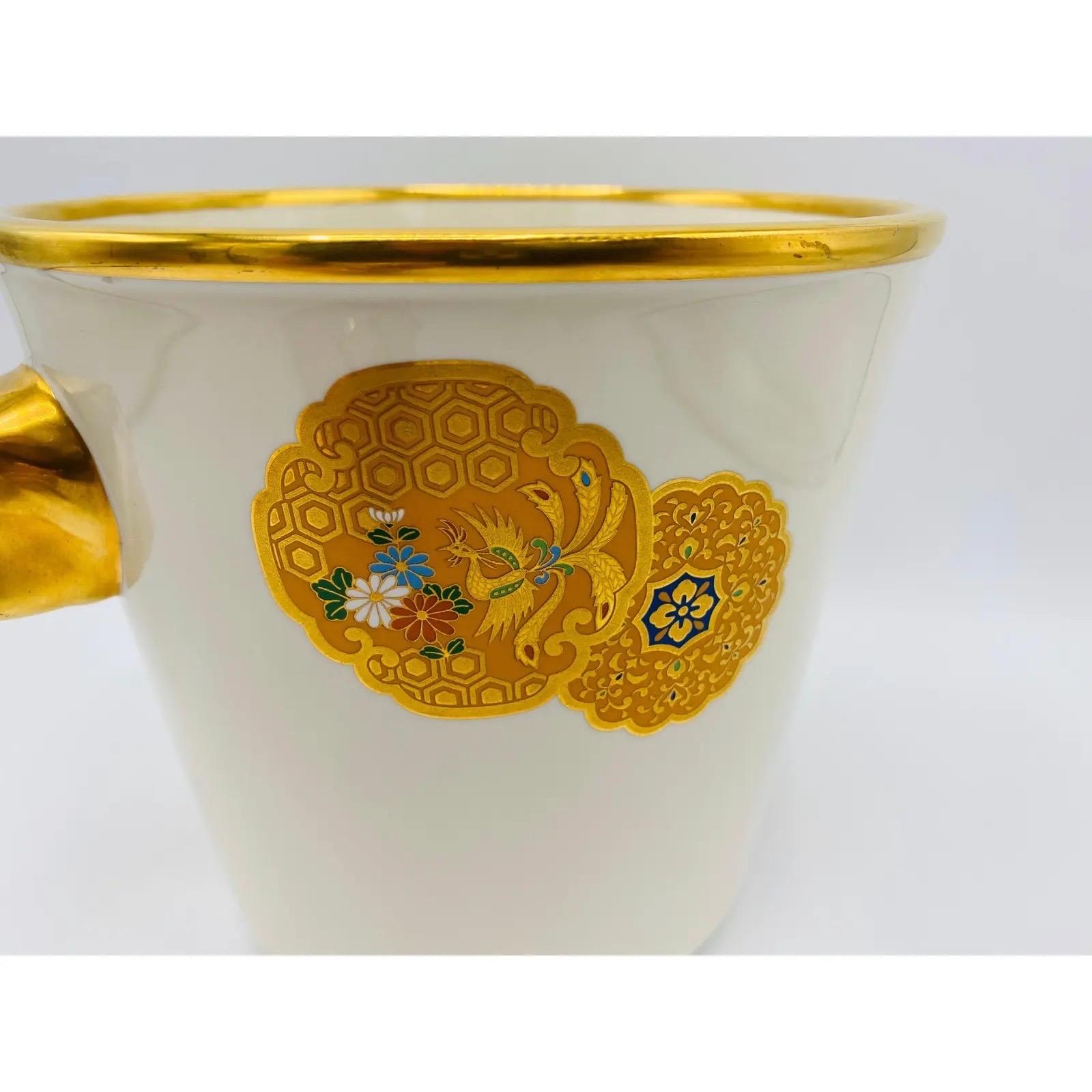 1970s Italian Mottahedeh White and Gold Chinese Medallion Champagne Bucket For Sale 2