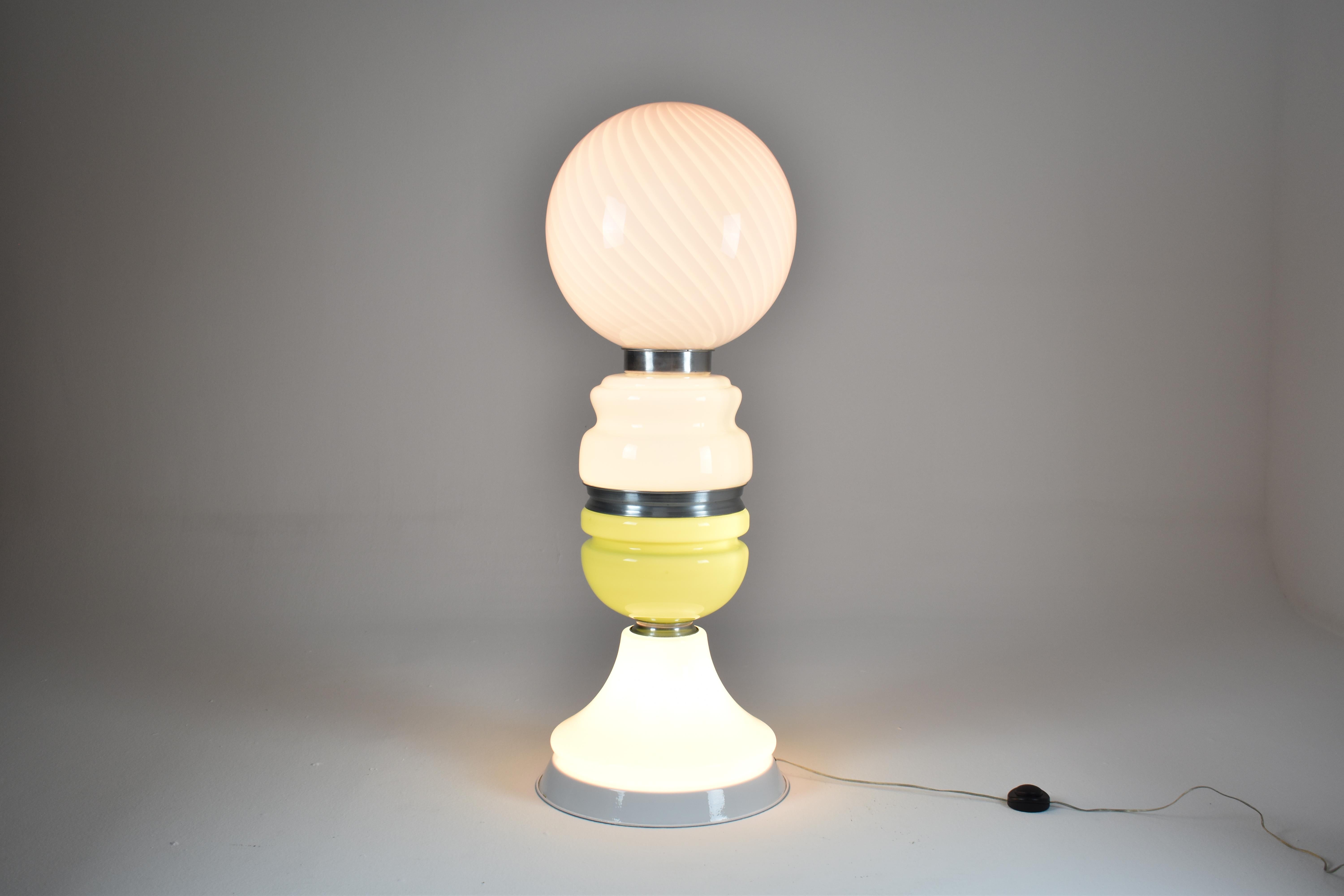1970s Italian Murano and Chrome Floor Lamp by Carlo Nason For Sale 1