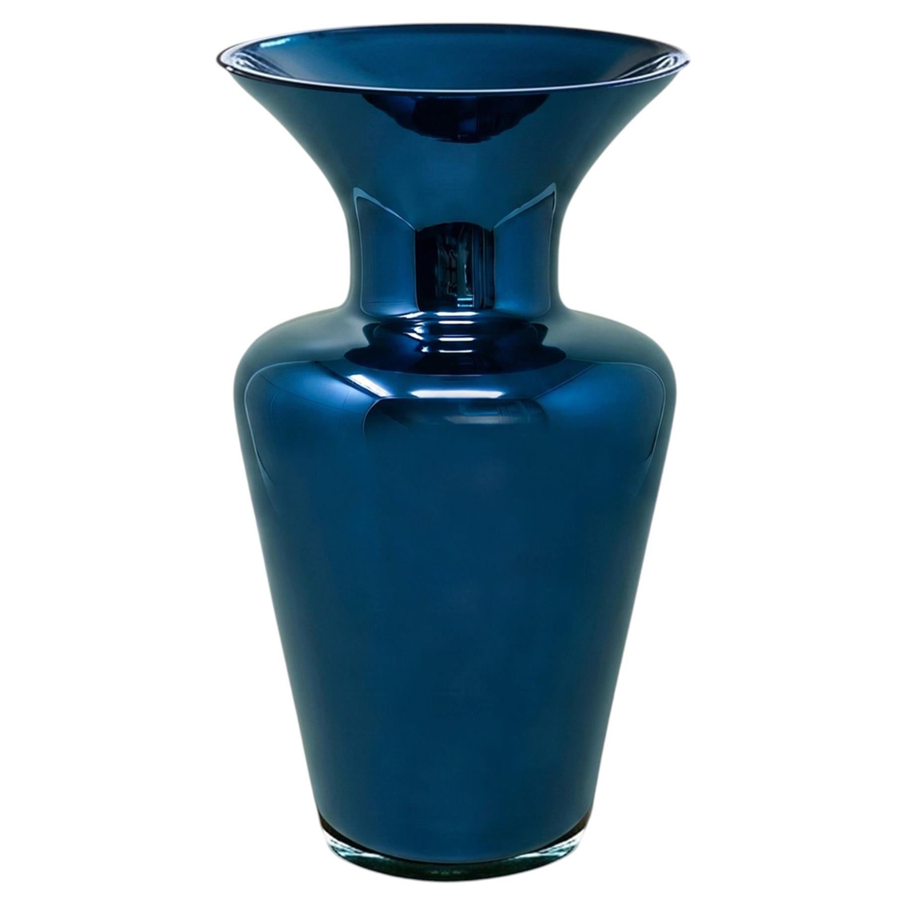 1970s Italian Murano Blown Glass Blue Vase by Maestro del Vetro.