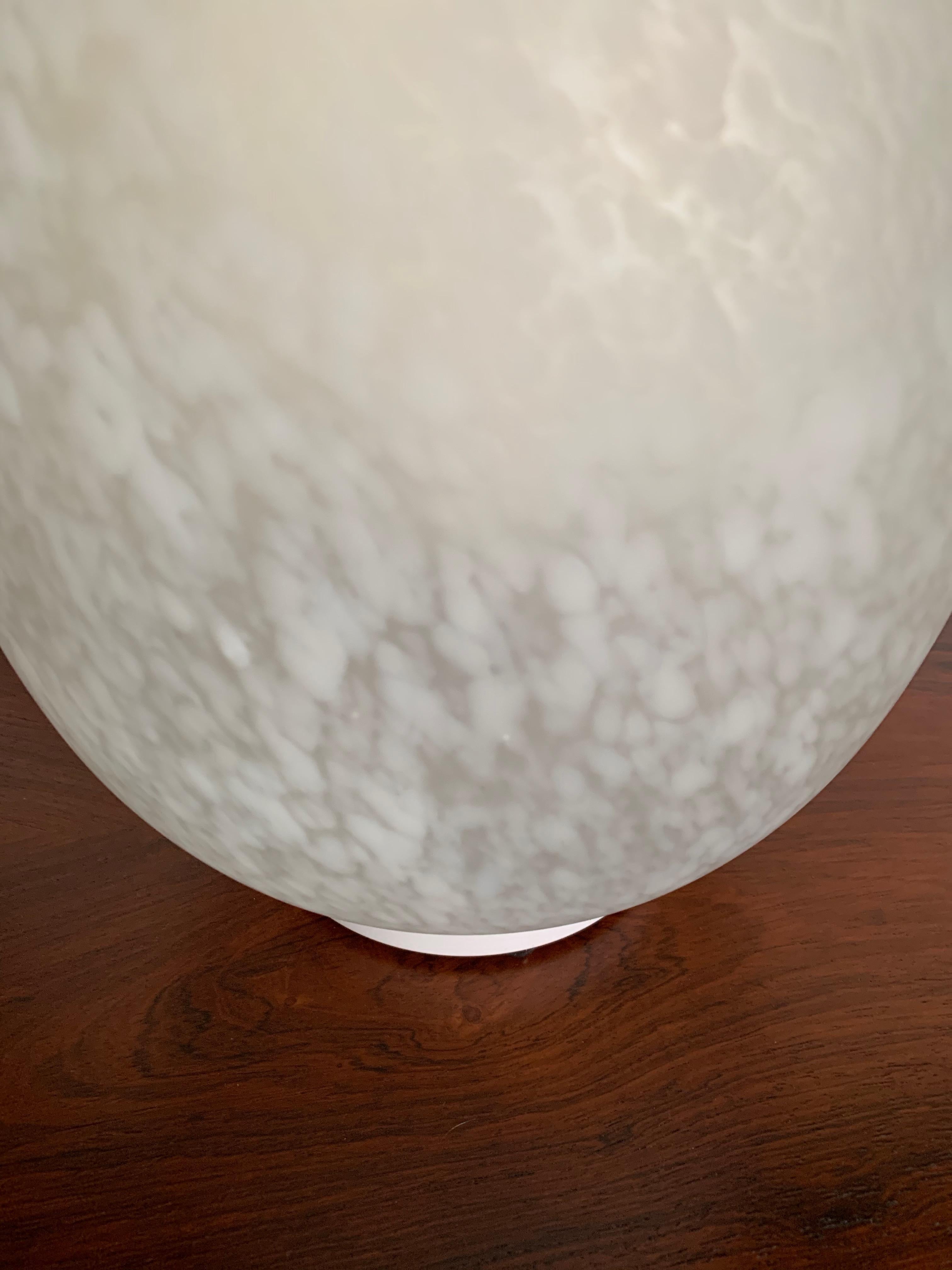 Mid-Century Modern 1970s Italian Murano Glass Egg Lamp