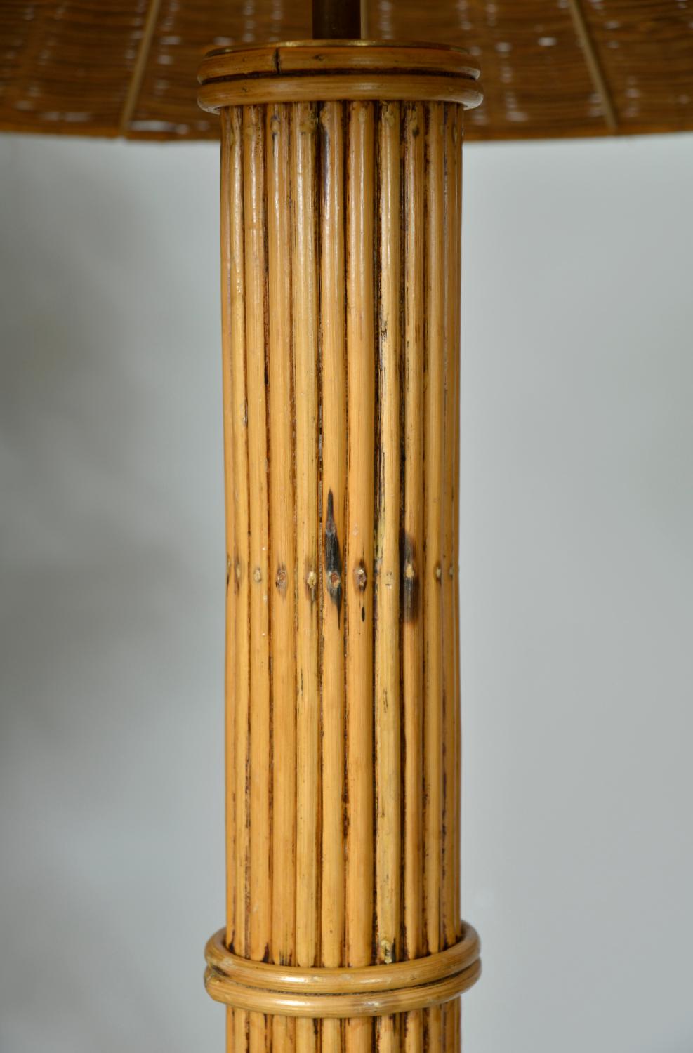 Lampada standard Tiki Crespi Pagoda in bambù, rattan e vimini degli anni '70 in vendita 3