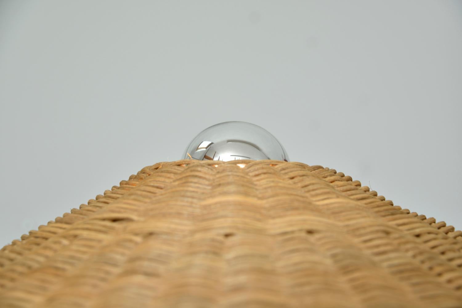 Finto bambù Lampada standard Tiki Crespi Pagoda in bambù, rattan e vimini degli anni '70 in vendita