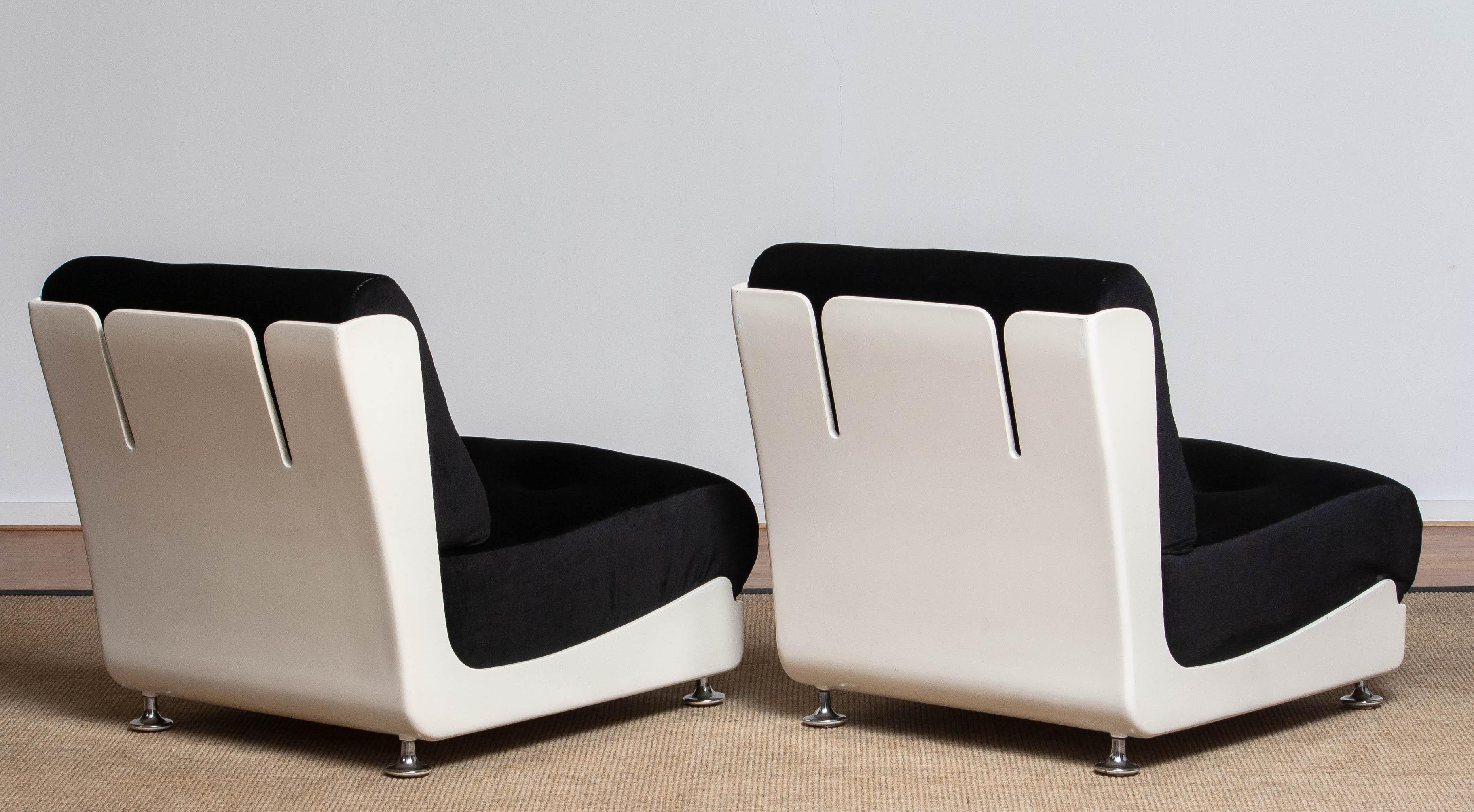 Fiberglass 1970's Italian Pair Roche Bobois Lounge Easy Chairs Designed by Mario Bellini