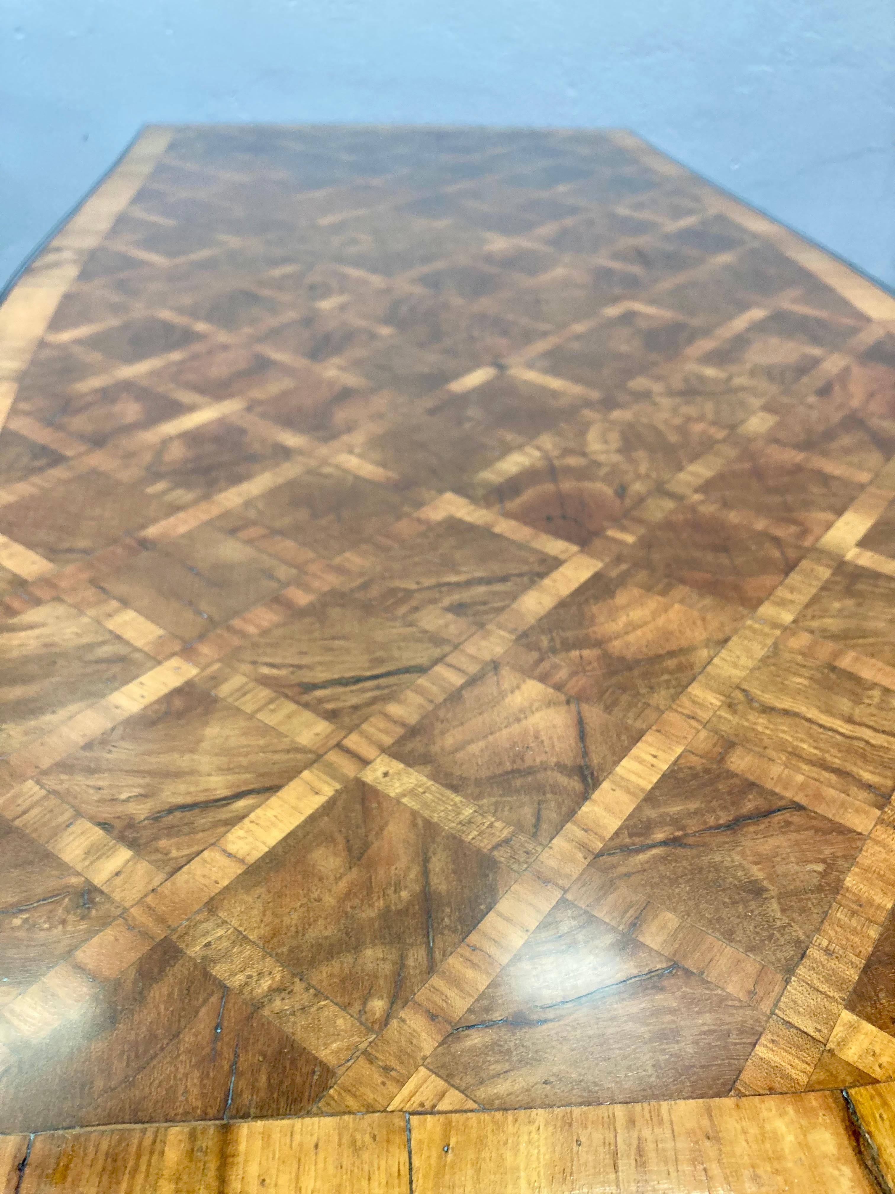 Parqueterie 1970's Italian Parquet Olive-Wood Coffee Table en vente