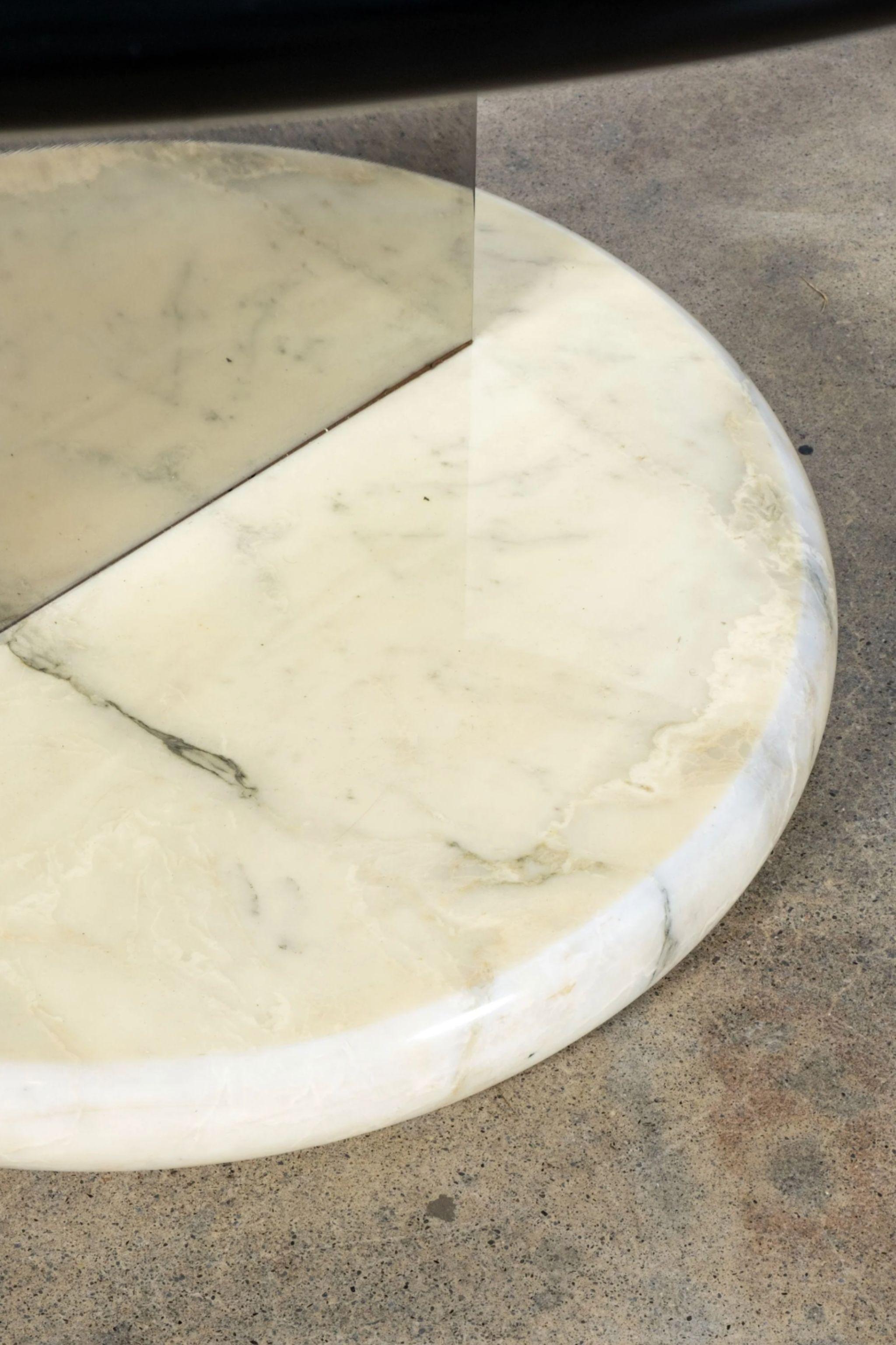 Table de salle à manger italienne des années 1970 avec base en marbre par Giotto Stoppino Bon état - En vente à Toronto, CA