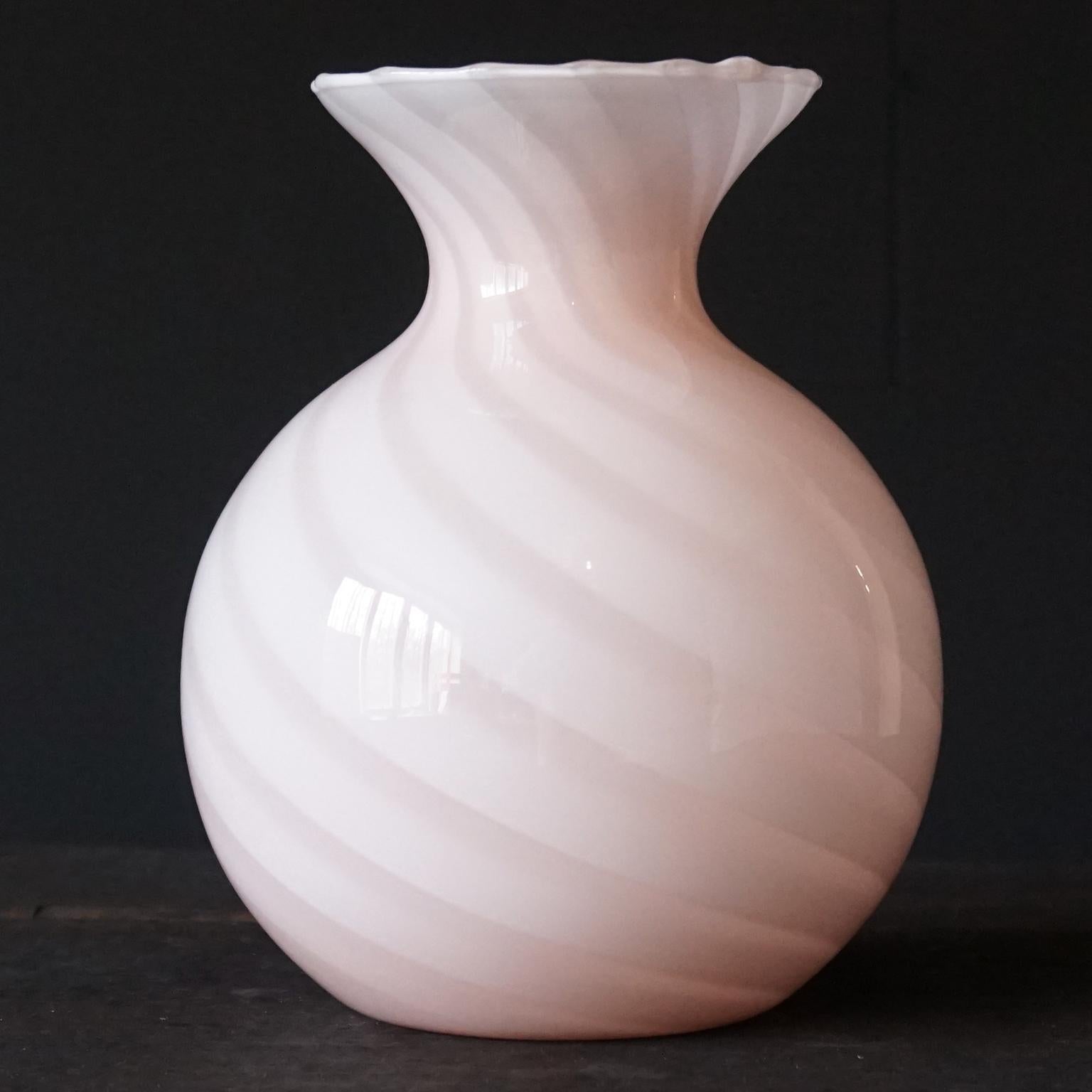 murano swirl vase
