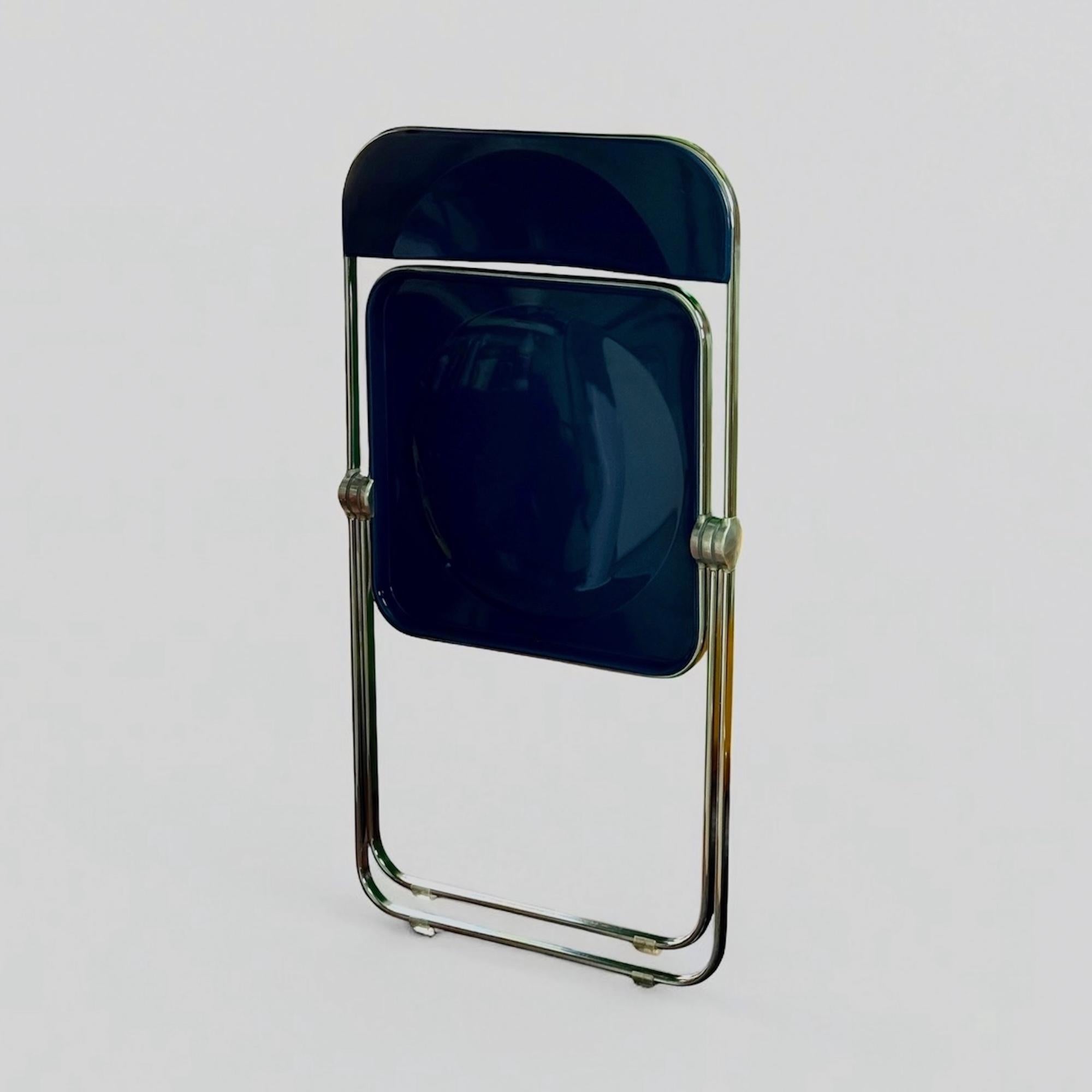 Silla plegable italiana Plia azul de los años 70 por Giancarlo Piretti para Castelli en venta 1