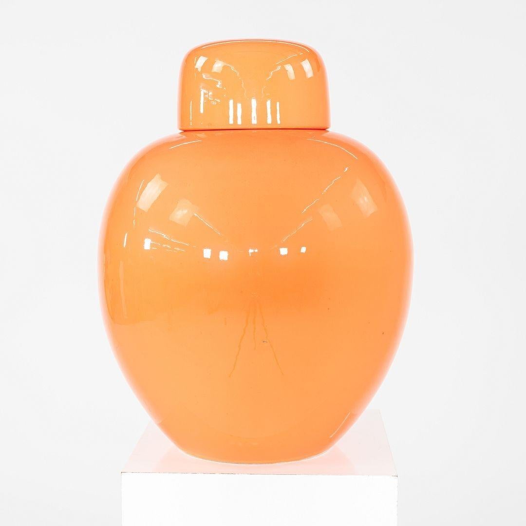 Vaso in porcellana italiana degli anni '70 con top in coordinato in vendita 1